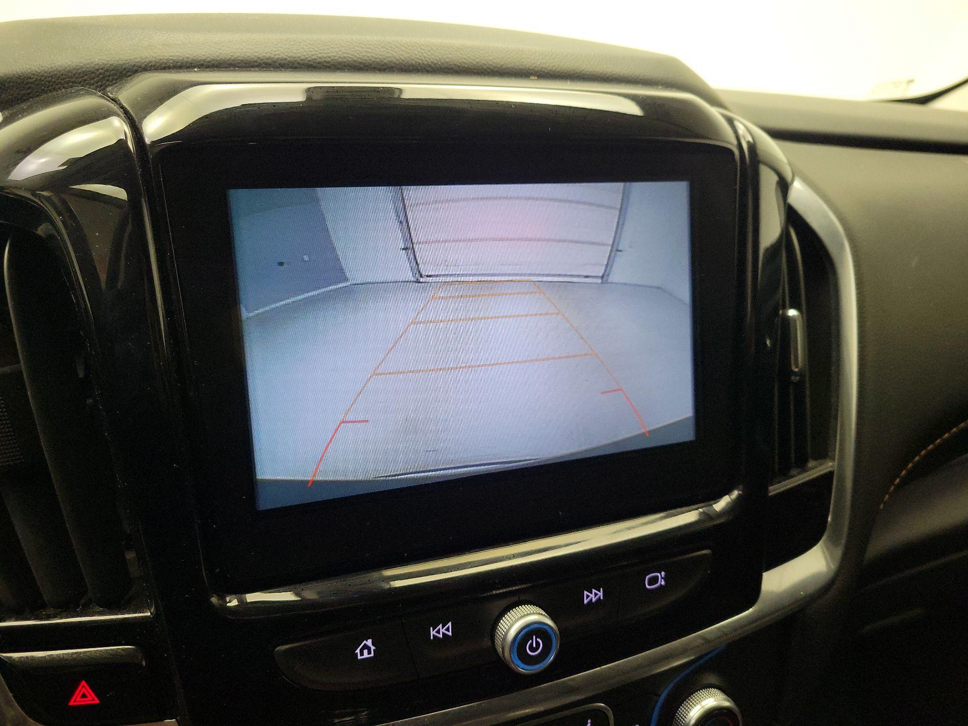 Thumbnail: 2019 Chevrolet Traverse - 14