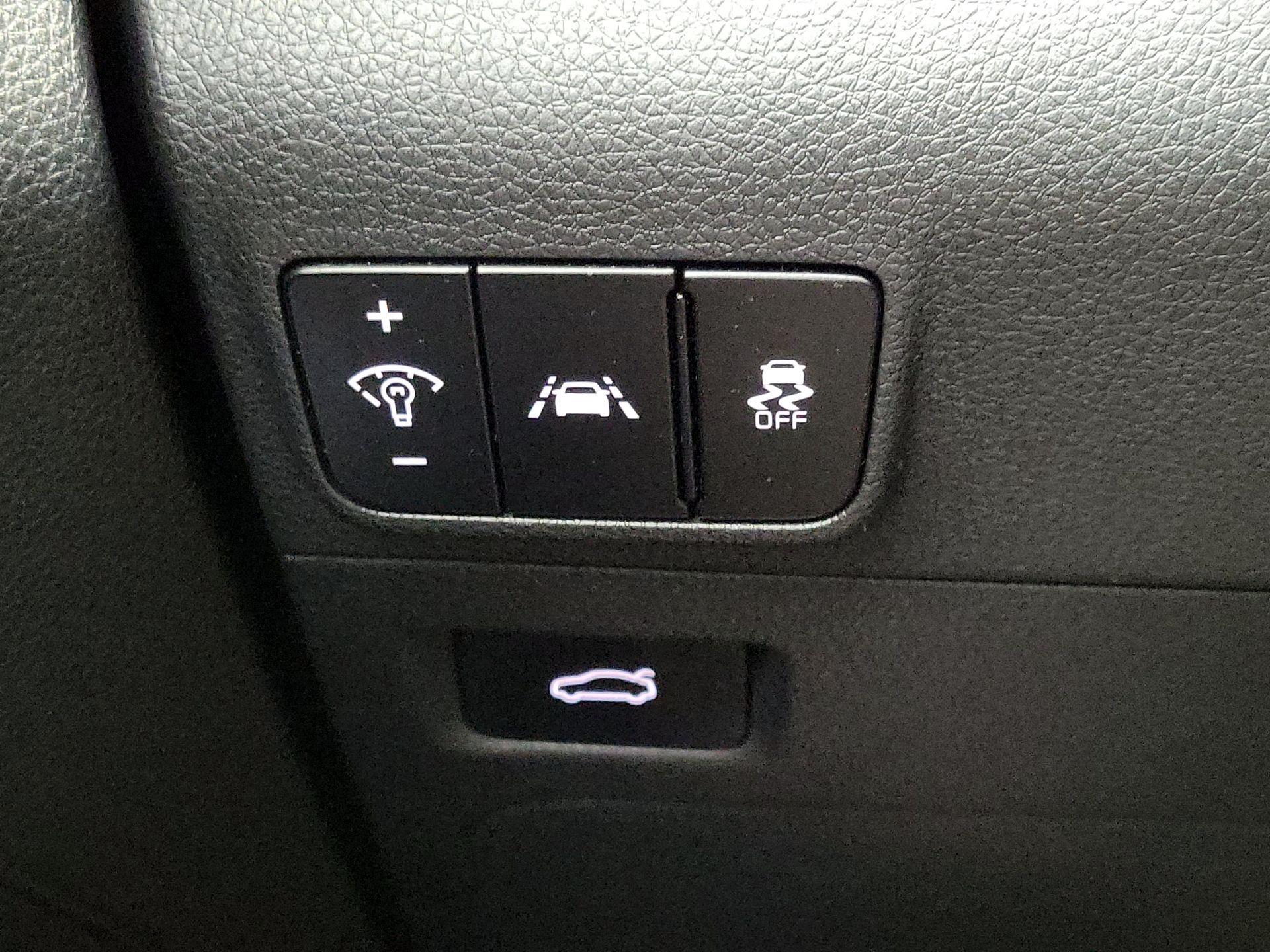 Thumbnail: 2022 Kia K5 - 13