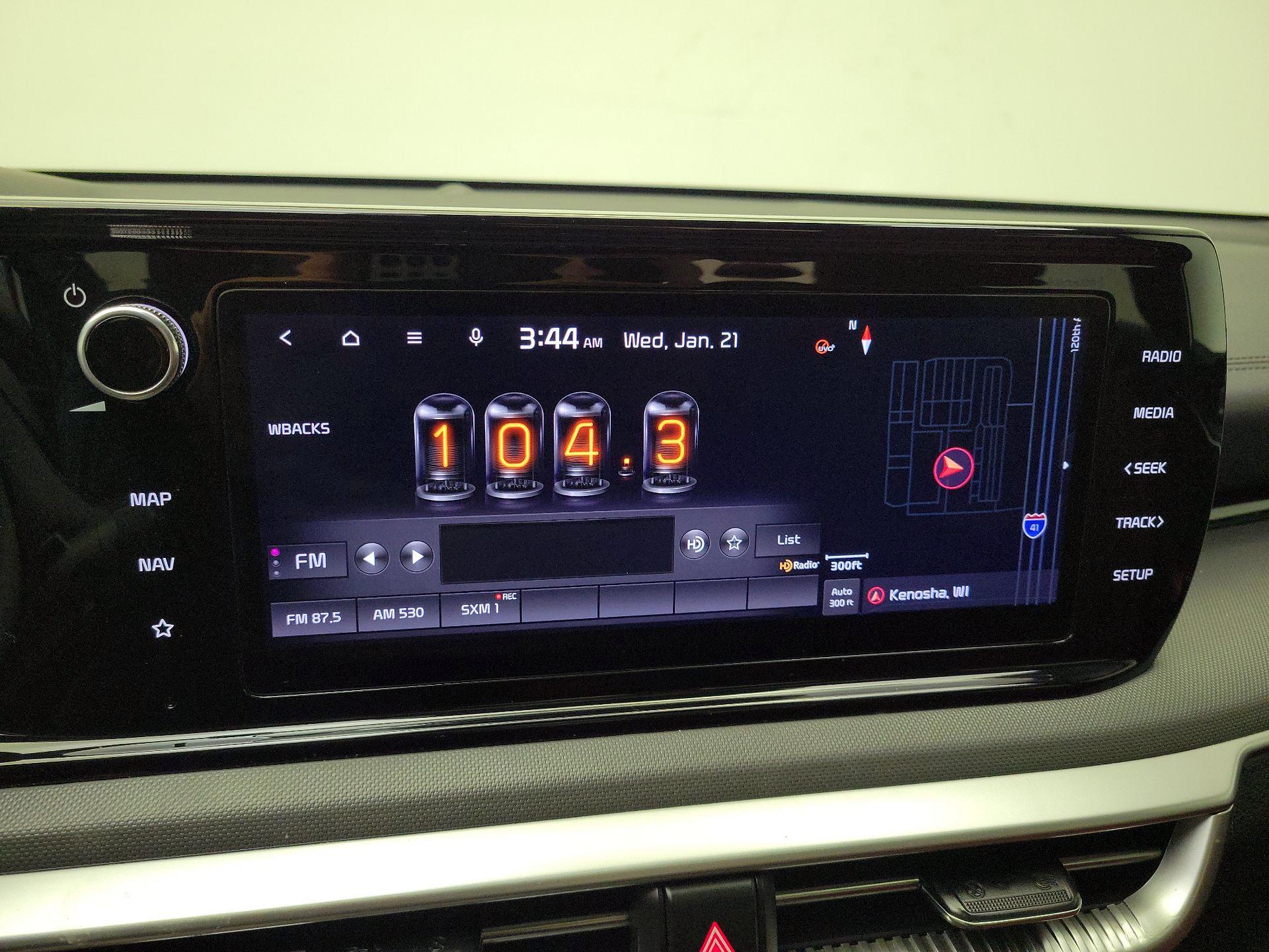 Thumbnail: 2022 Kia K5 - 16