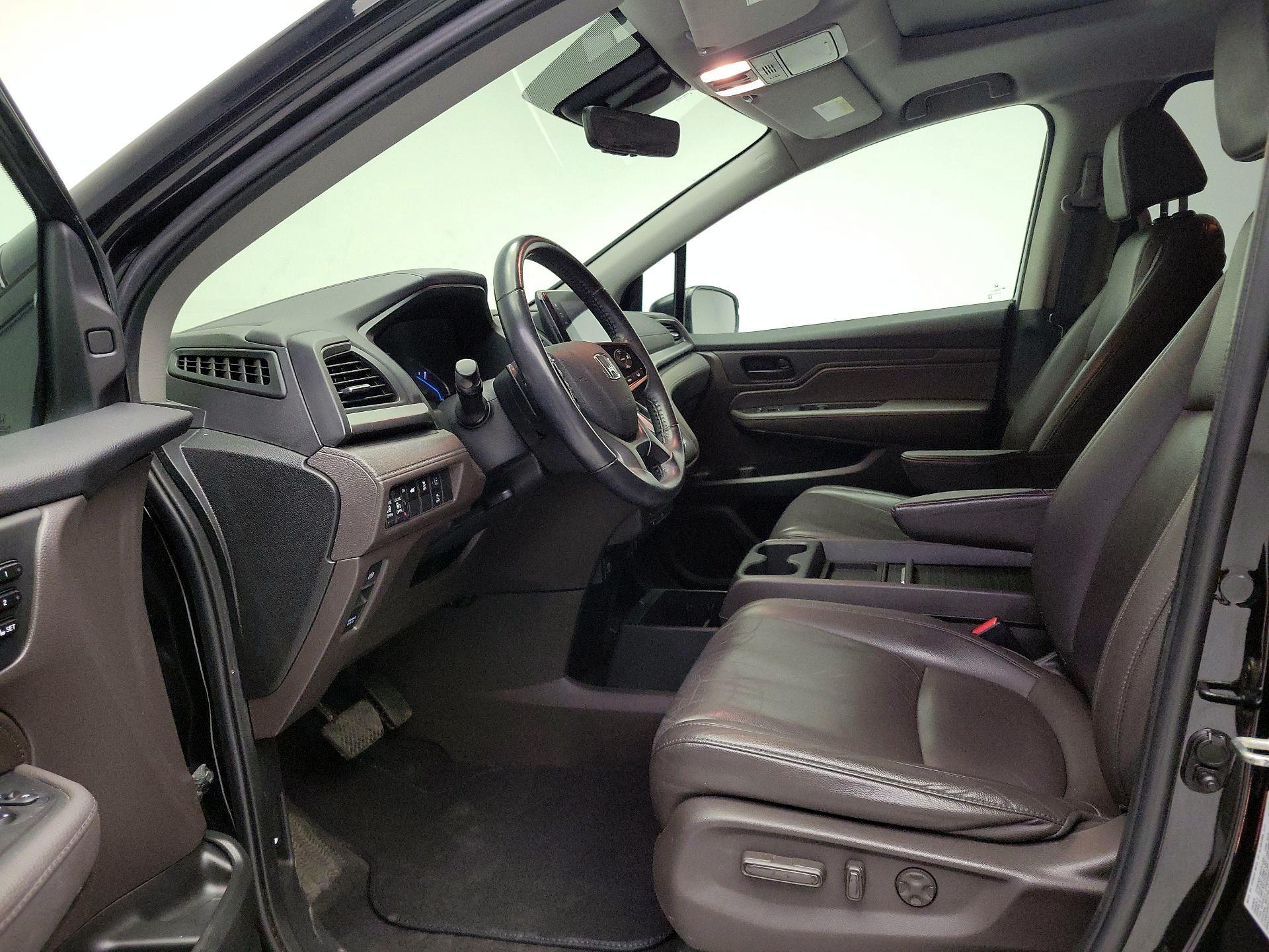 Thumbnail: 2019 Honda Odyssey - 11