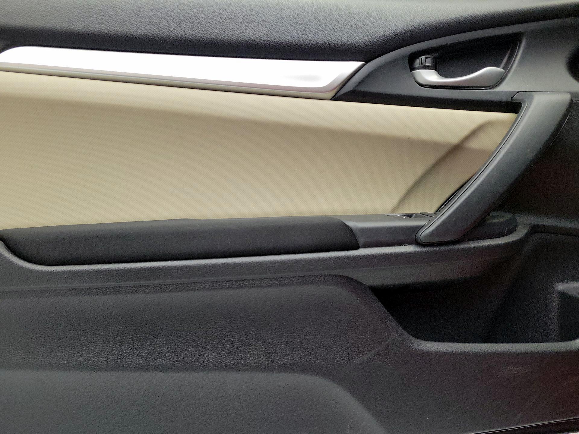 Thumbnail: 2016 Honda Civic - 12