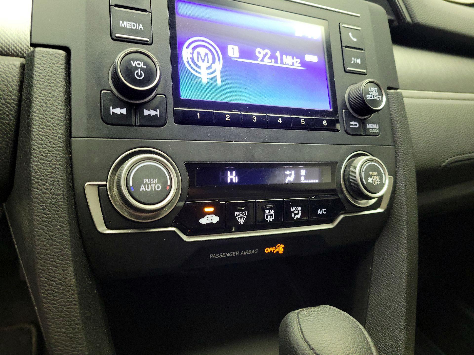 Thumbnail: 2016 Honda Civic - 15