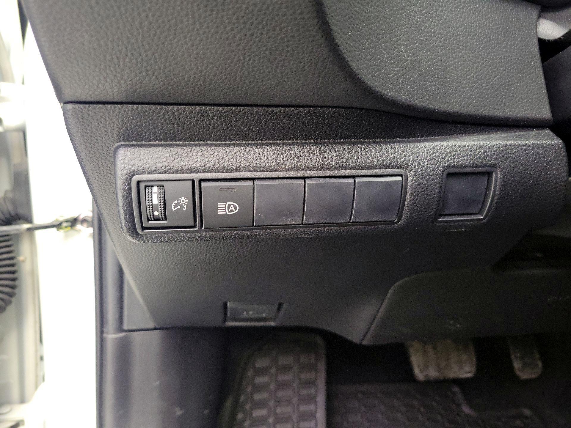 Thumbnail: 2020 Toyota Corolla - 13