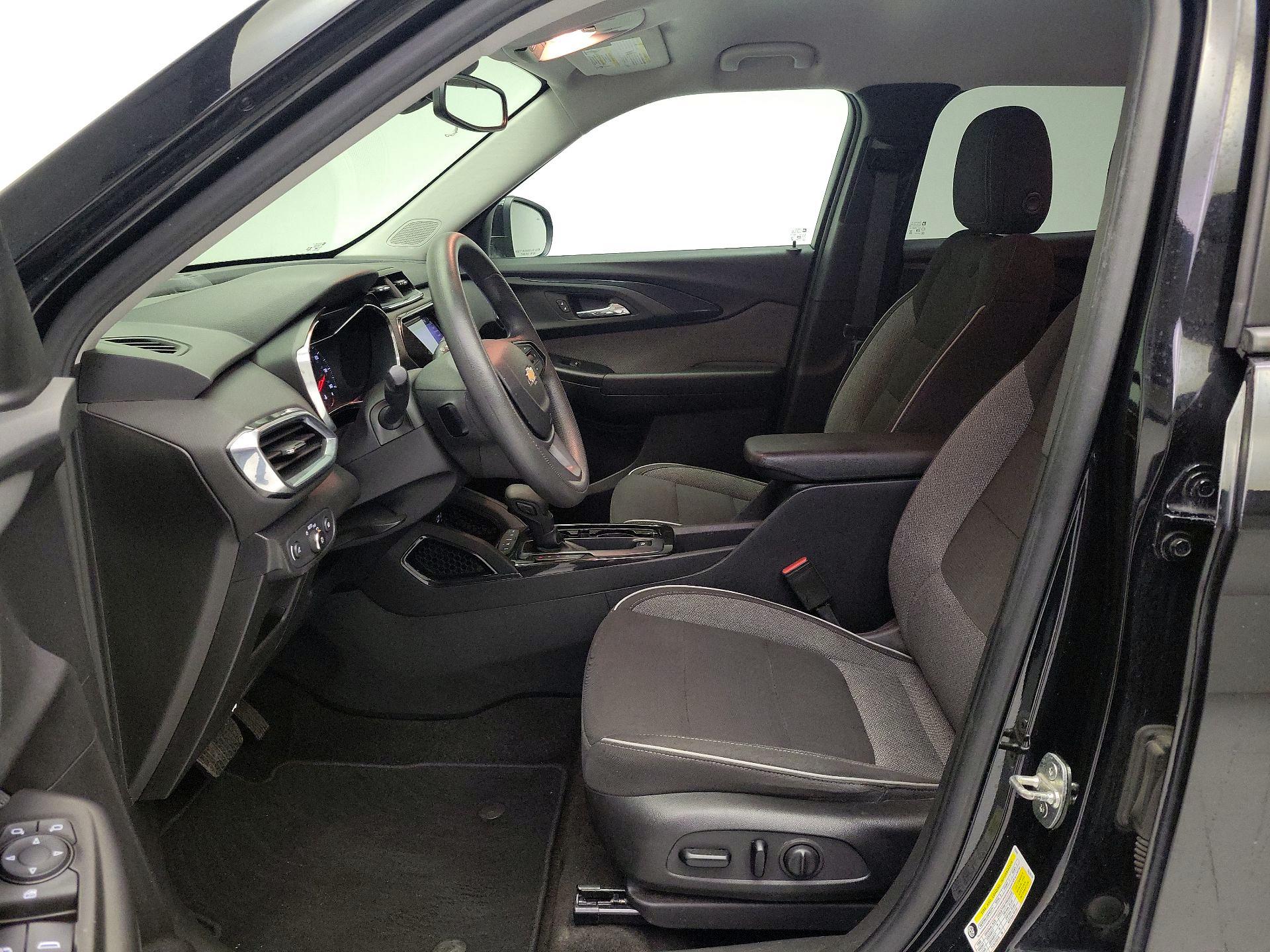 Thumbnail: 2021 Chevrolet TrailBlazer - 11