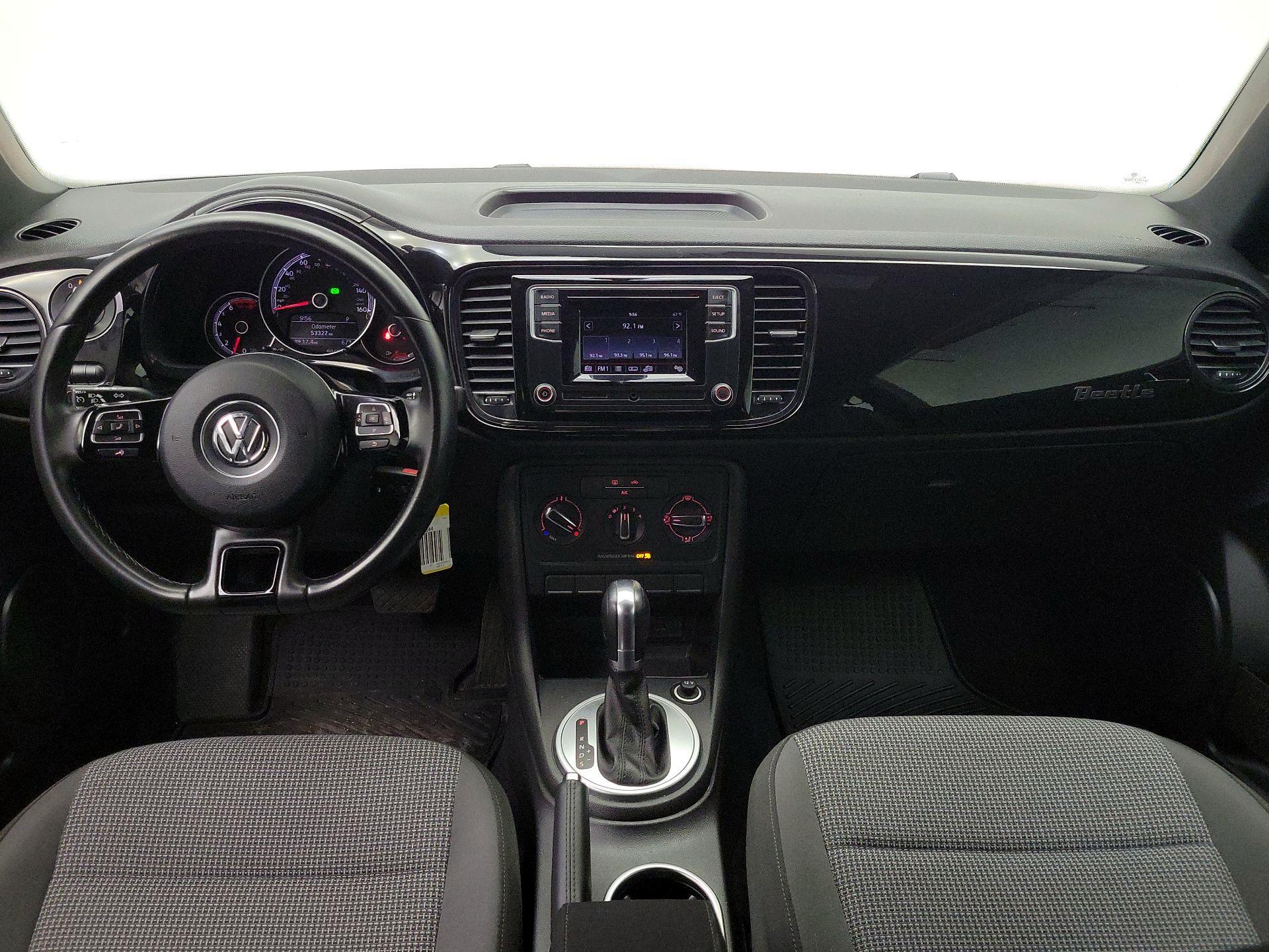 Thumbnail: 2017 Volkswagen Beetle - 9