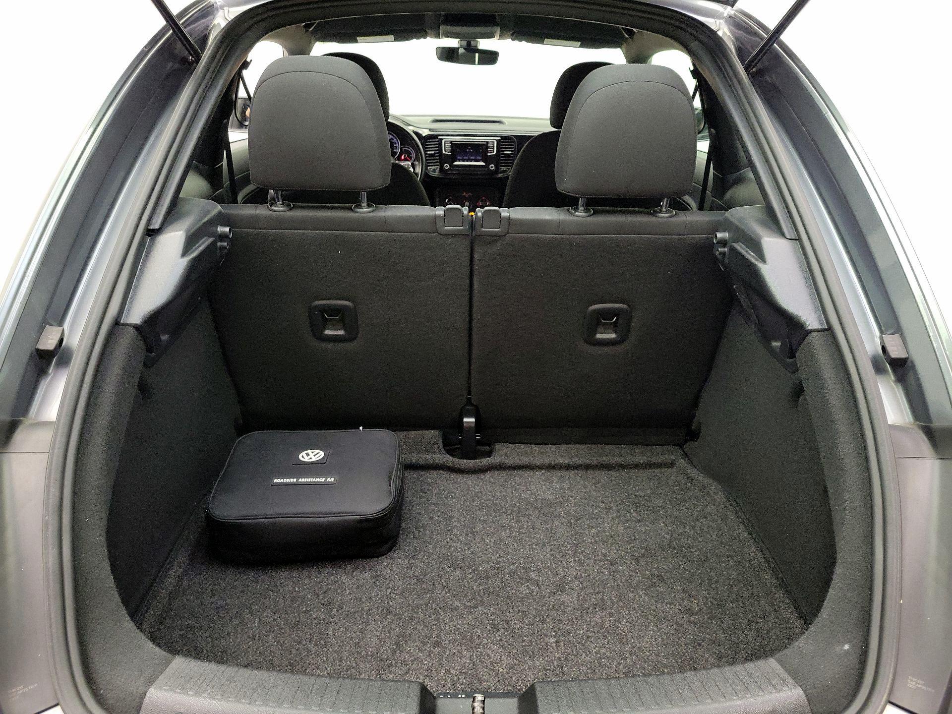 Thumbnail: 2017 Volkswagen Beetle - 19