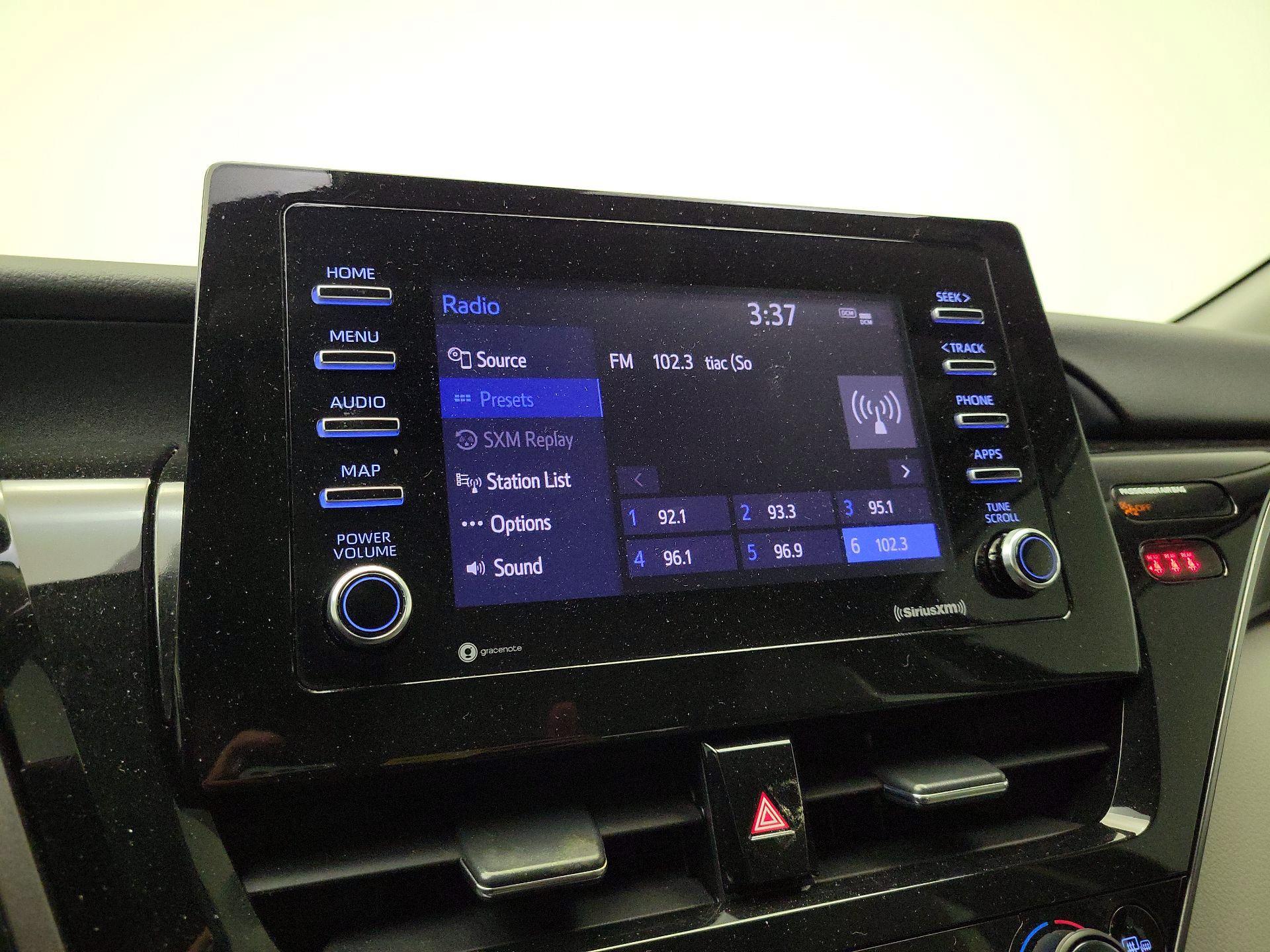 Thumbnail: 2022 Toyota Camry - 15