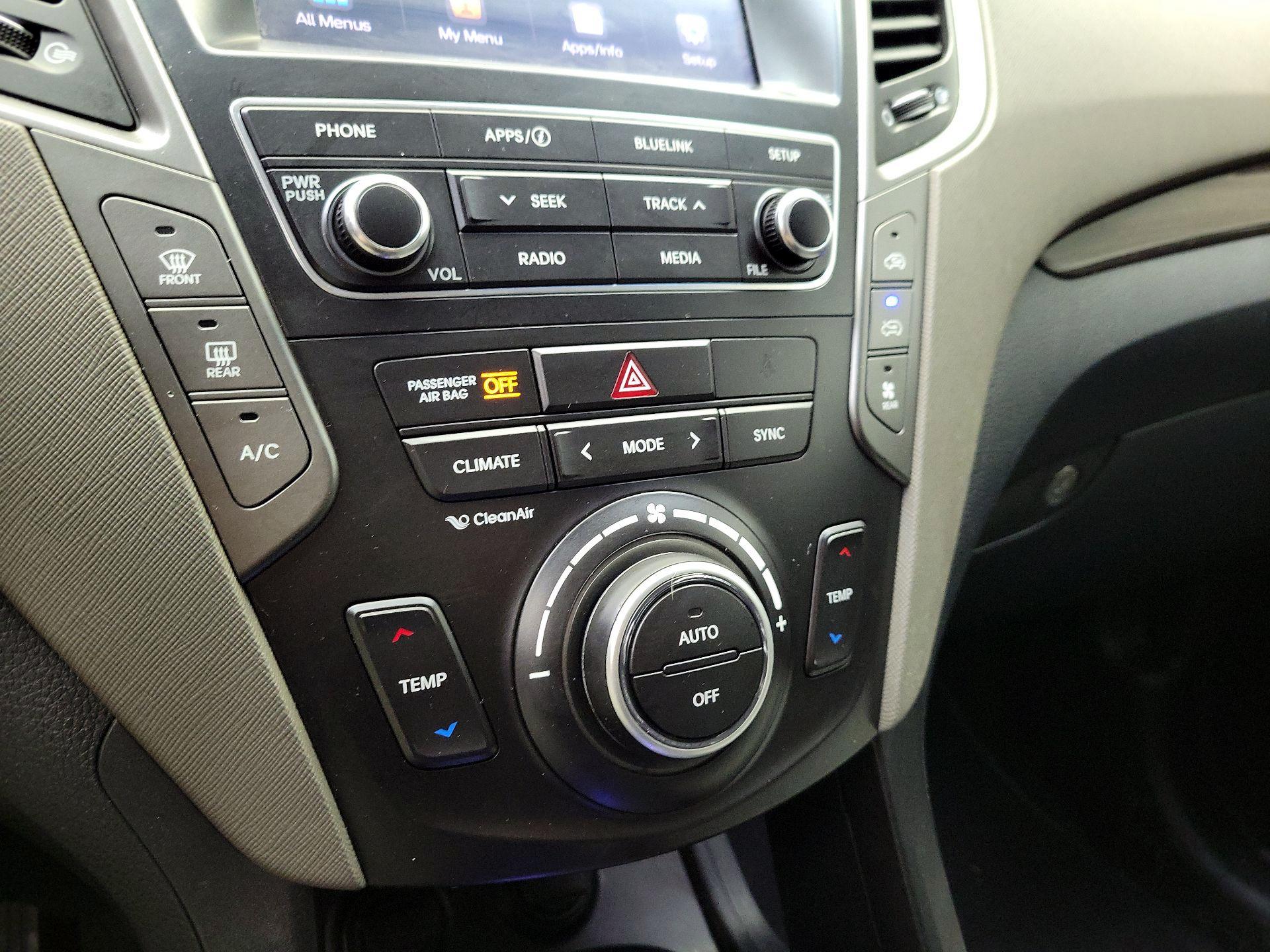 Thumbnail: 2018 Hyundai Santa Fe - 15