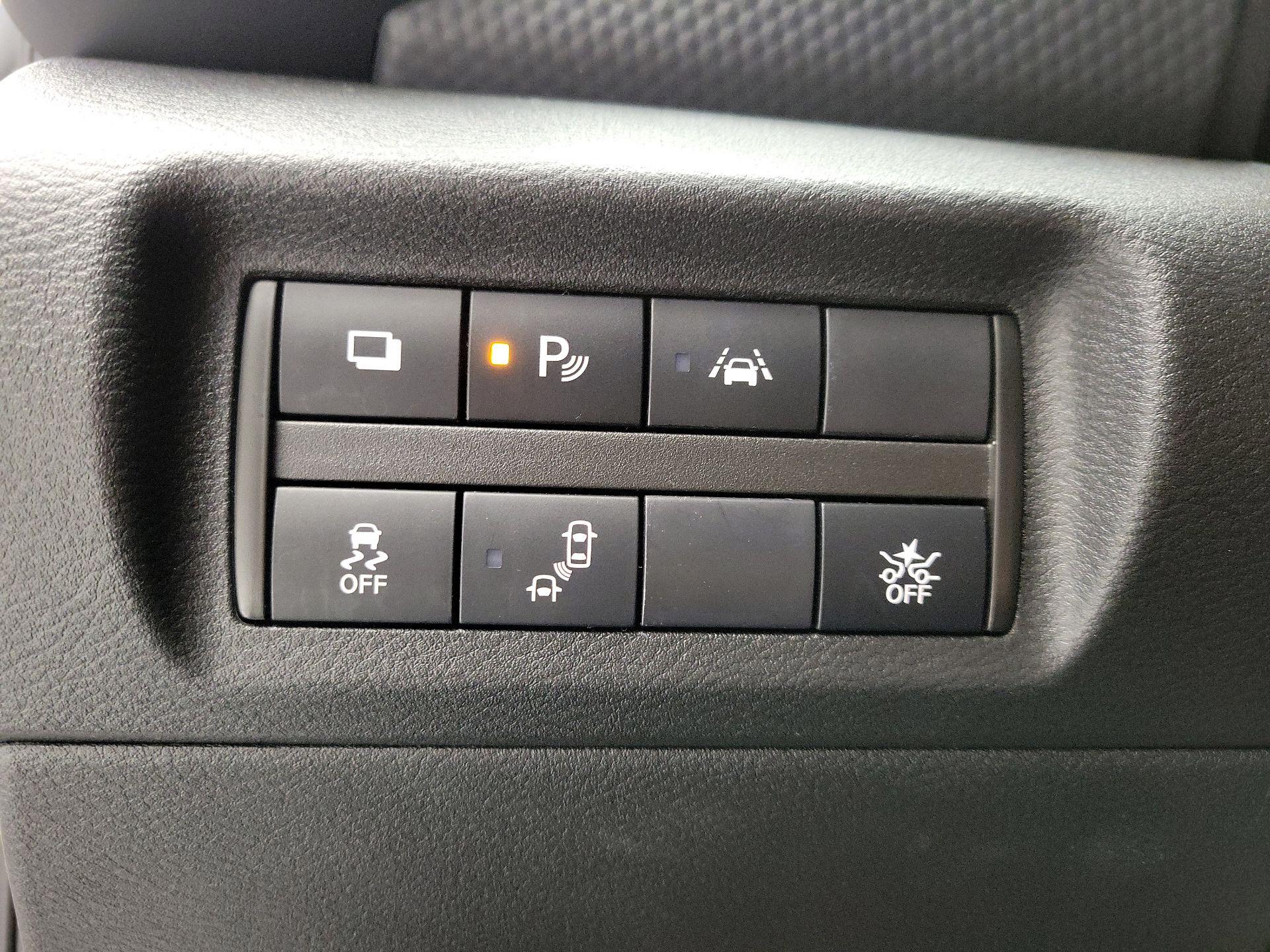 Thumbnail: 2021 Nissan Kicks - 13