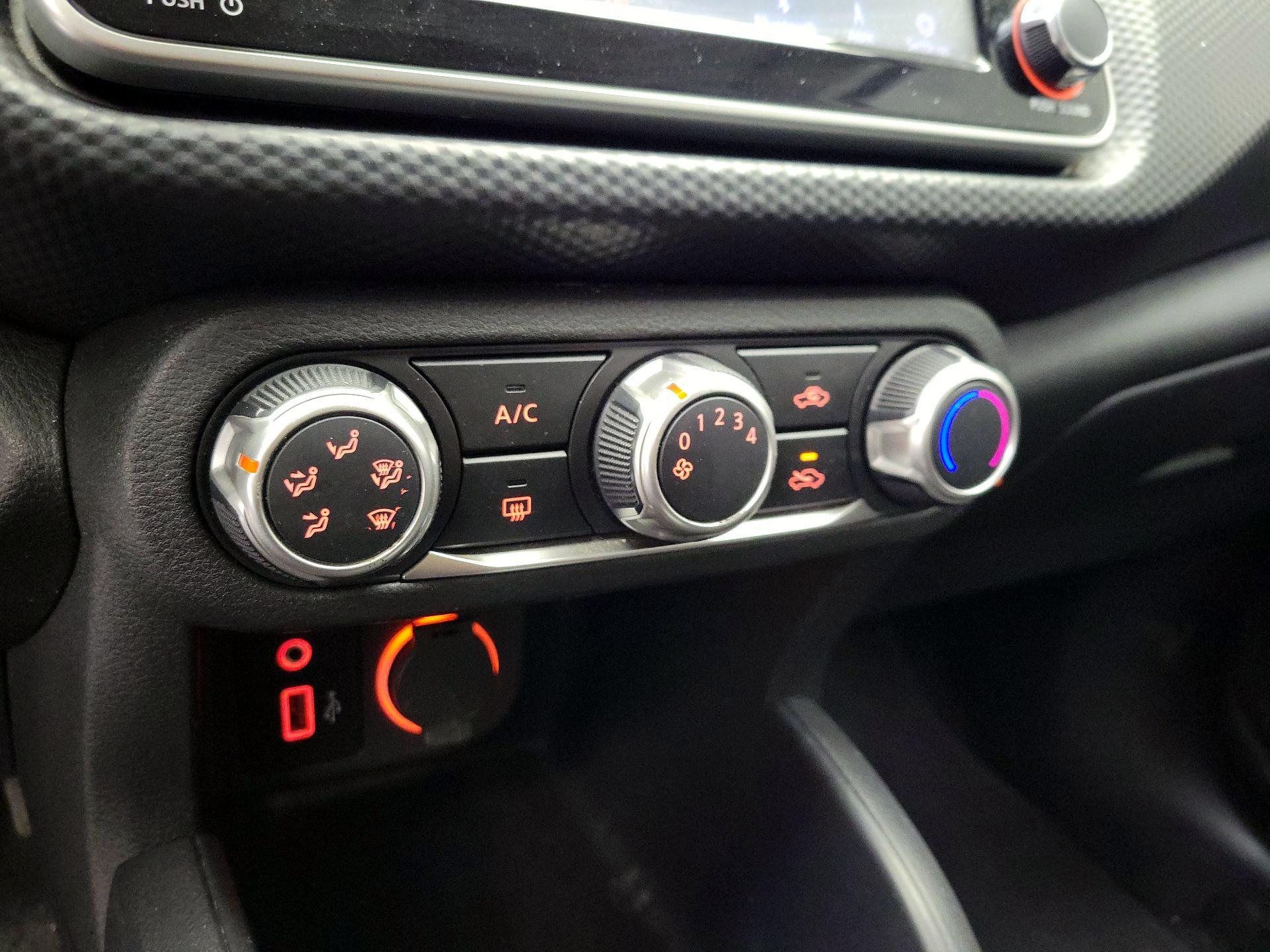 Thumbnail: 2021 Nissan Kicks - 16