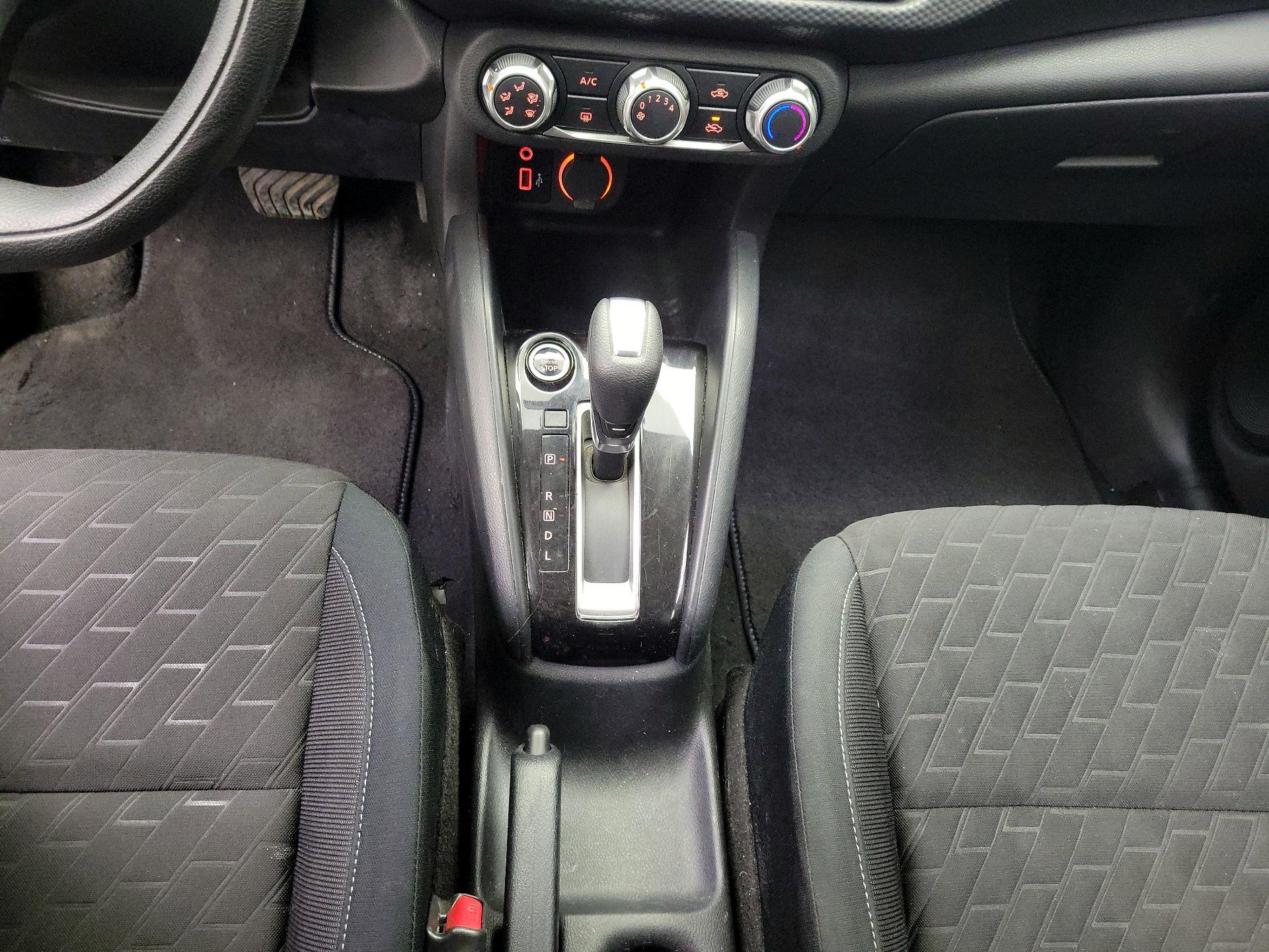 Thumbnail: 2021 Nissan Kicks - 17