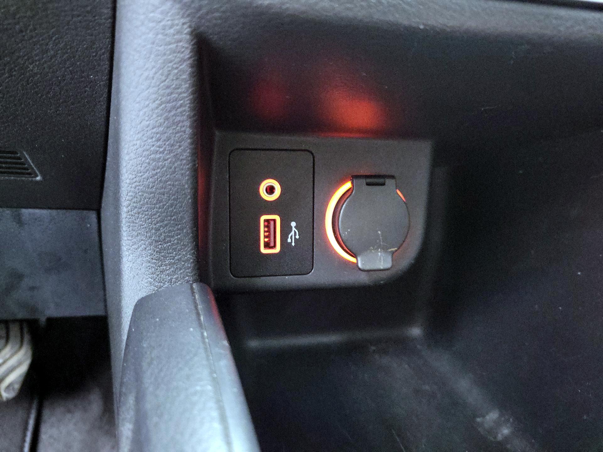 Thumbnail: 2021 Nissan Kicks - 18