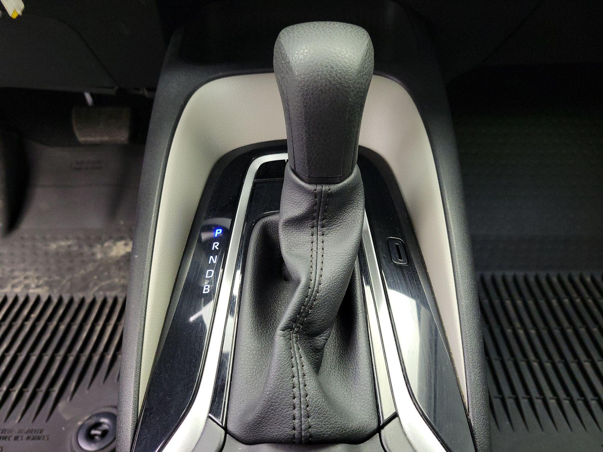 Thumbnail: 2024 Toyota Corolla - 16