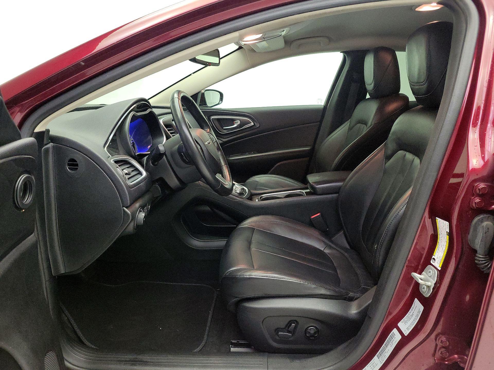 Thumbnail: 2015 Chrysler 200 - 11