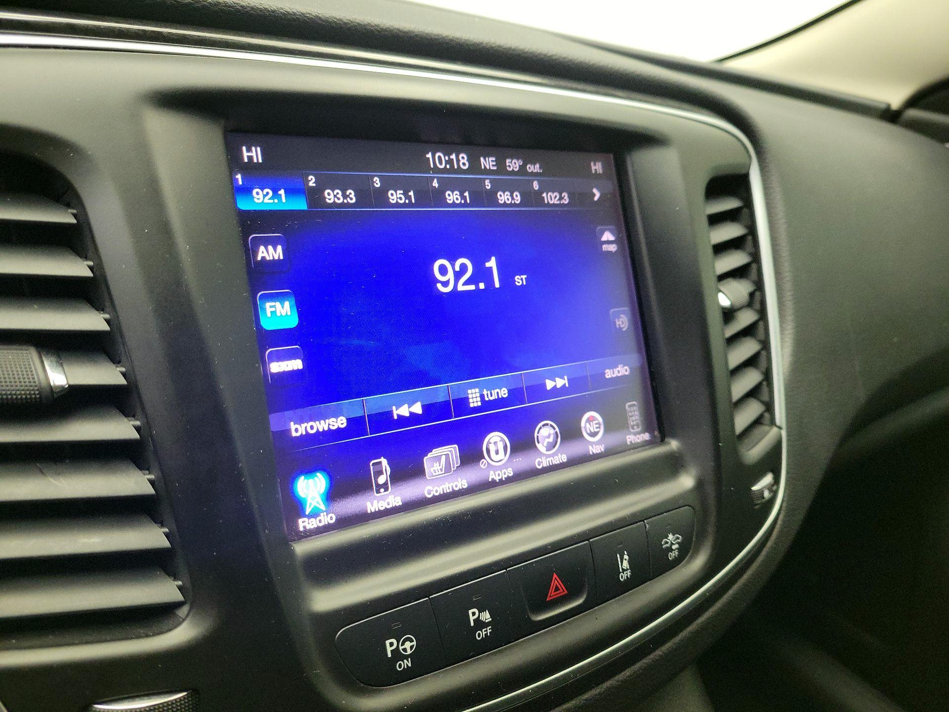 Thumbnail: 2015 Chrysler 200 - 16