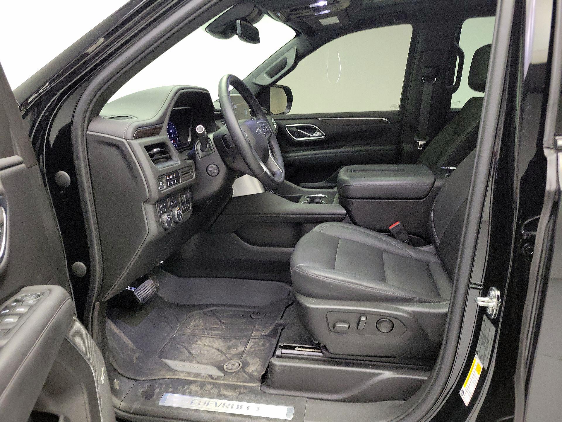 Thumbnail: 2023 Chevrolet Tahoe - 11