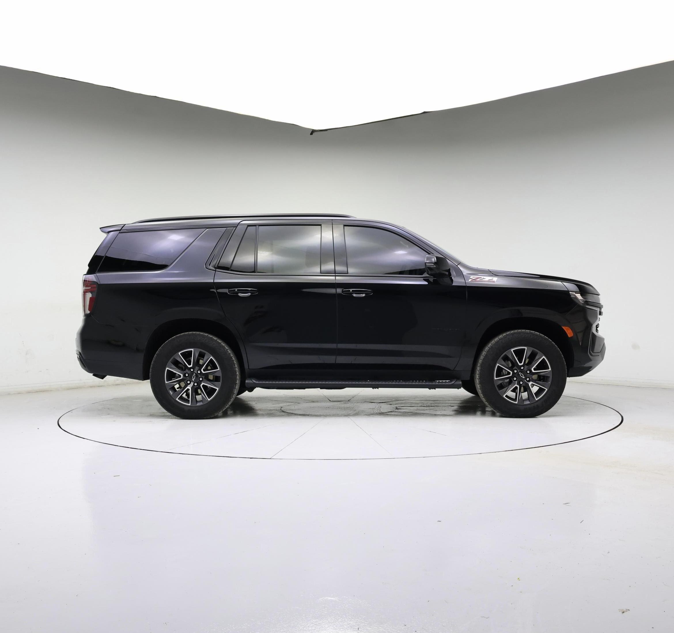 Thumbnail: 2023 Chevrolet Tahoe - 7