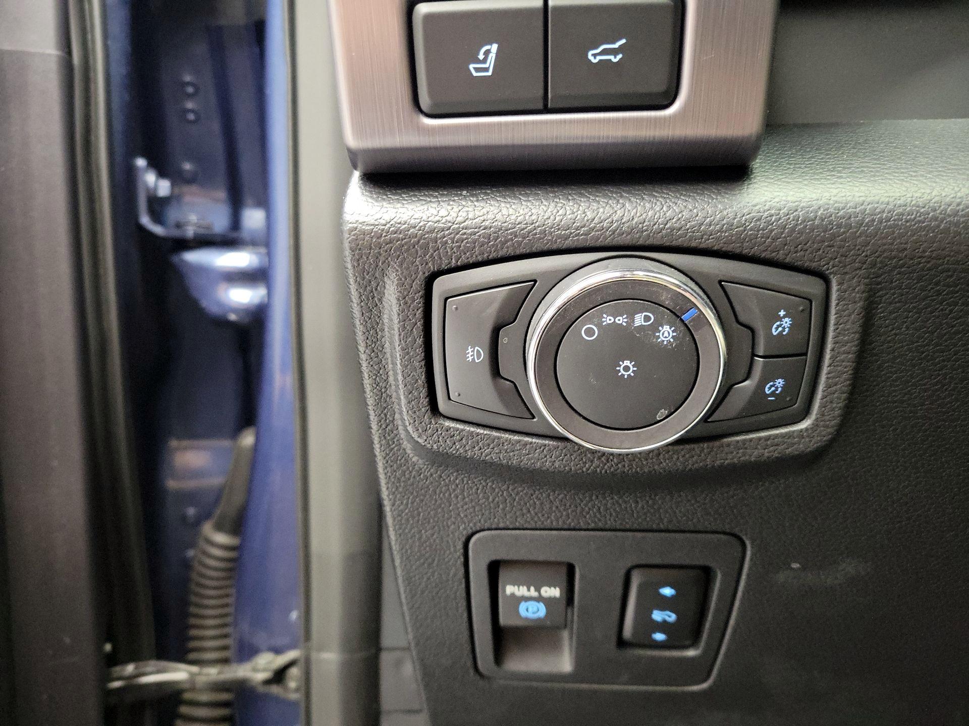 Thumbnail: 2019 Ford Expedition - 13