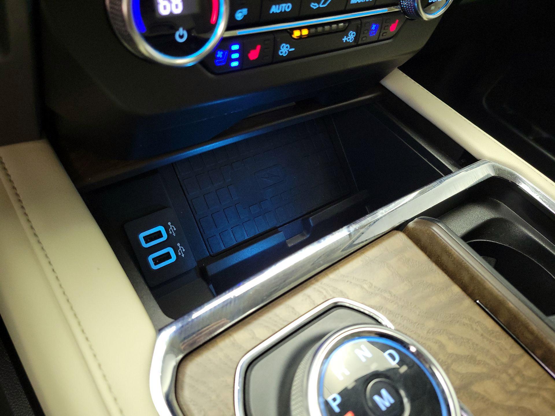 Thumbnail: 2019 Ford Expedition - 19