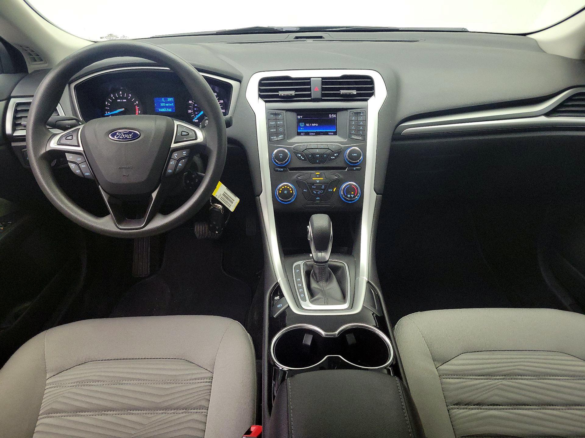 Thumbnail: 2016 Ford Fusion - 9