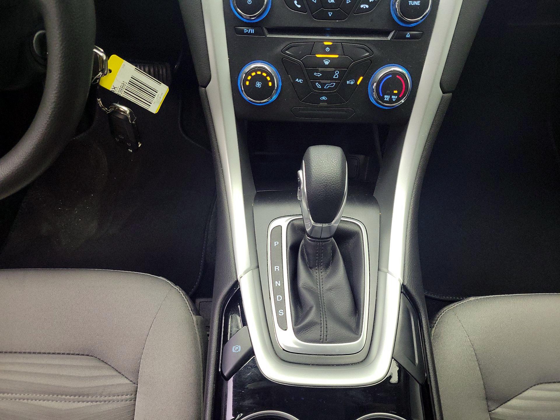 Thumbnail: 2016 Ford Fusion - 16