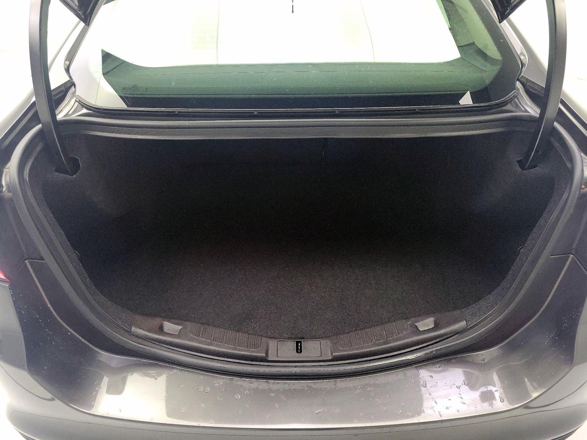 Thumbnail: 2016 Ford Fusion - 18