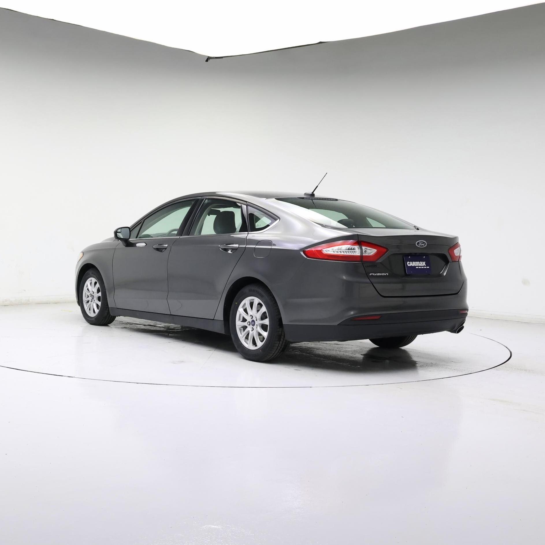 Thumbnail: 2016 Ford Fusion - 2