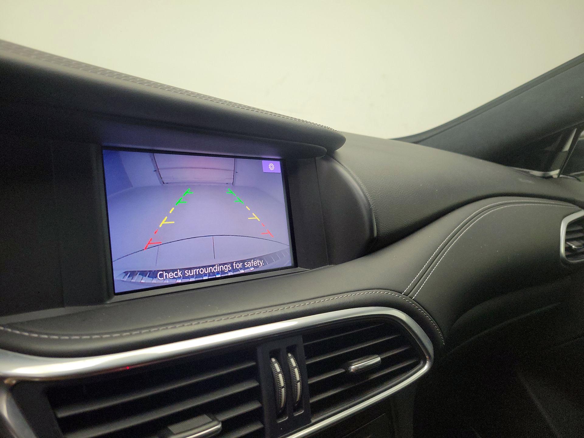 Thumbnail: 2017 INFINITI QX30 - 14