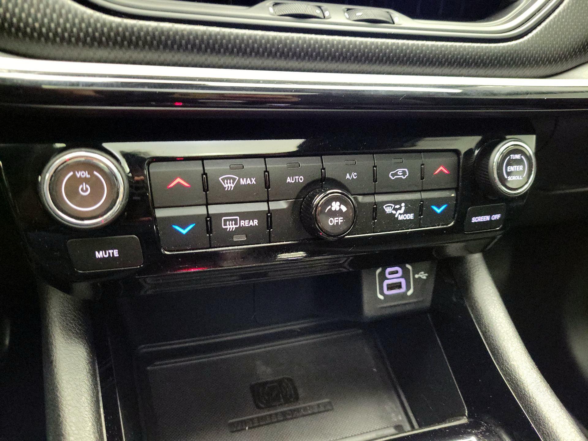 Thumbnail: 2023 Jeep Compass - 17