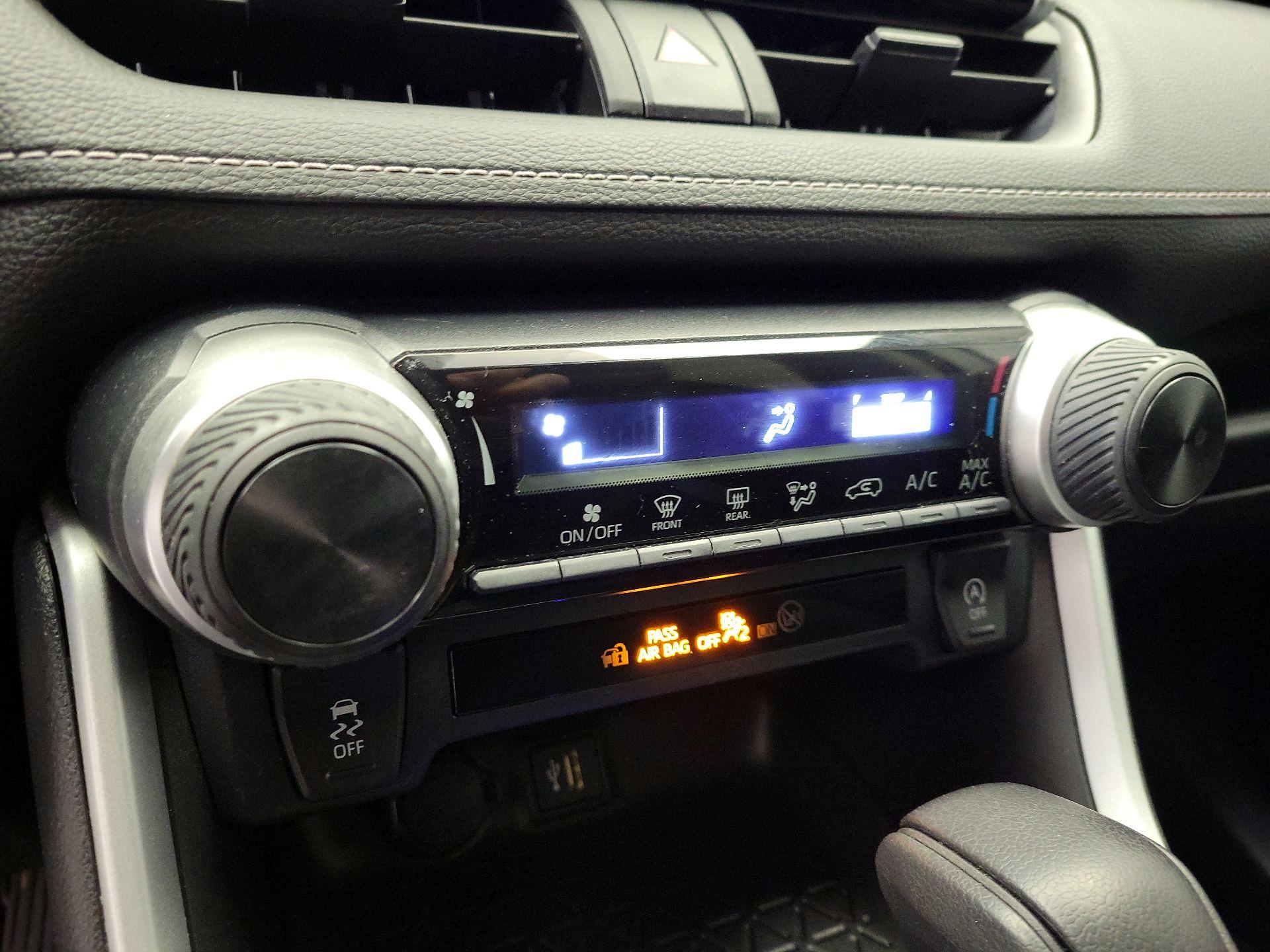 Thumbnail: 2023 Toyota RAV4 - 15