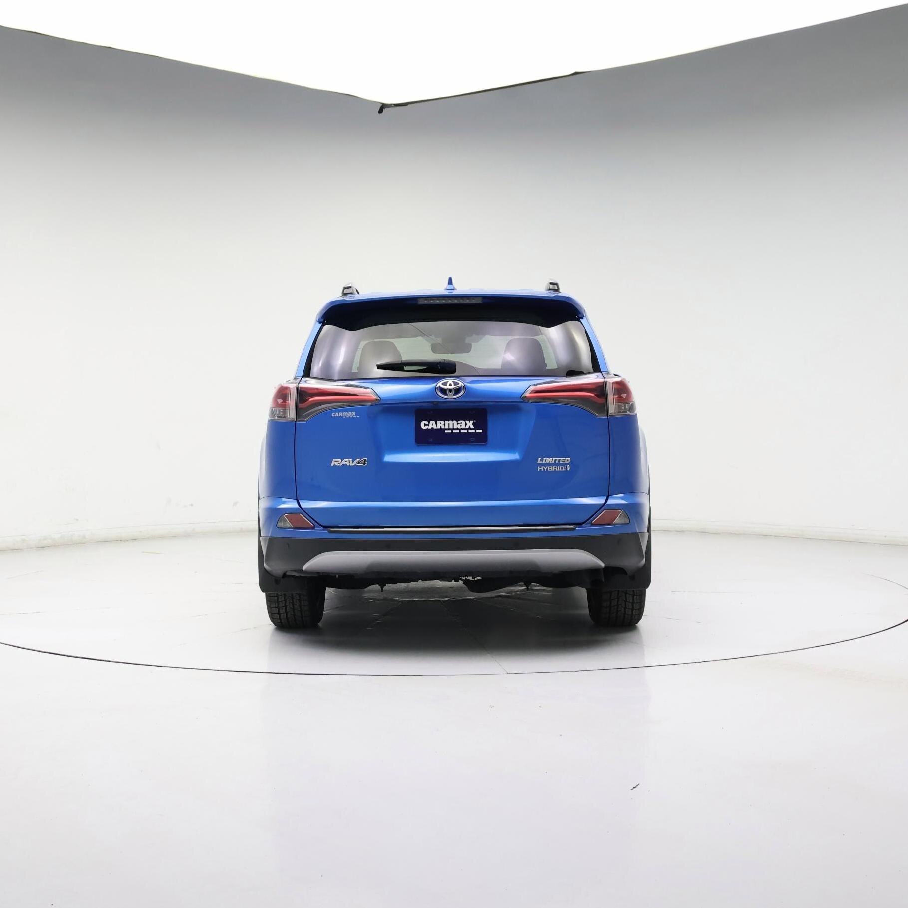 Thumbnail: 2018 Toyota RAV4 - 6