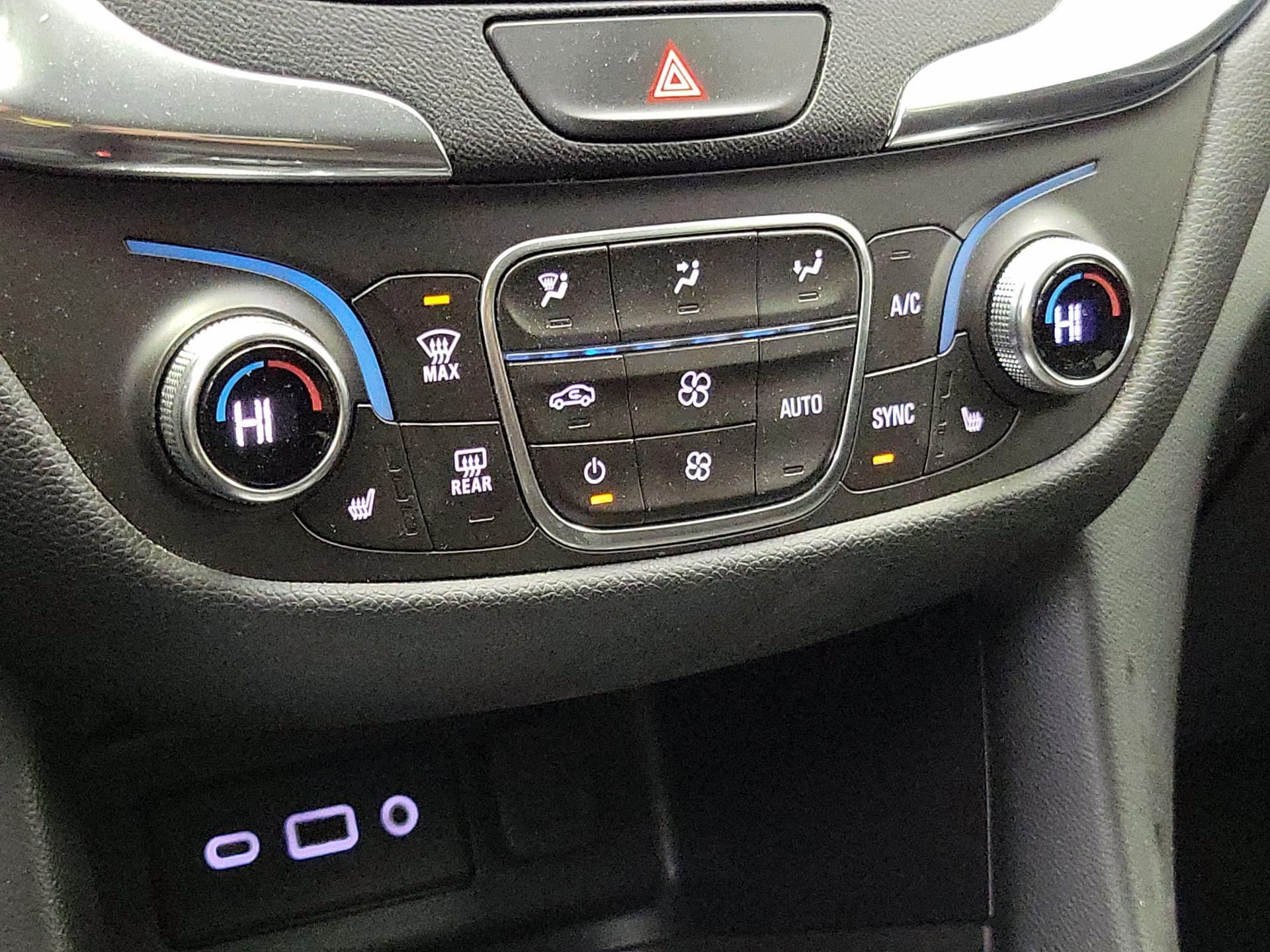 Thumbnail: 2019 Chevrolet Equinox - 16