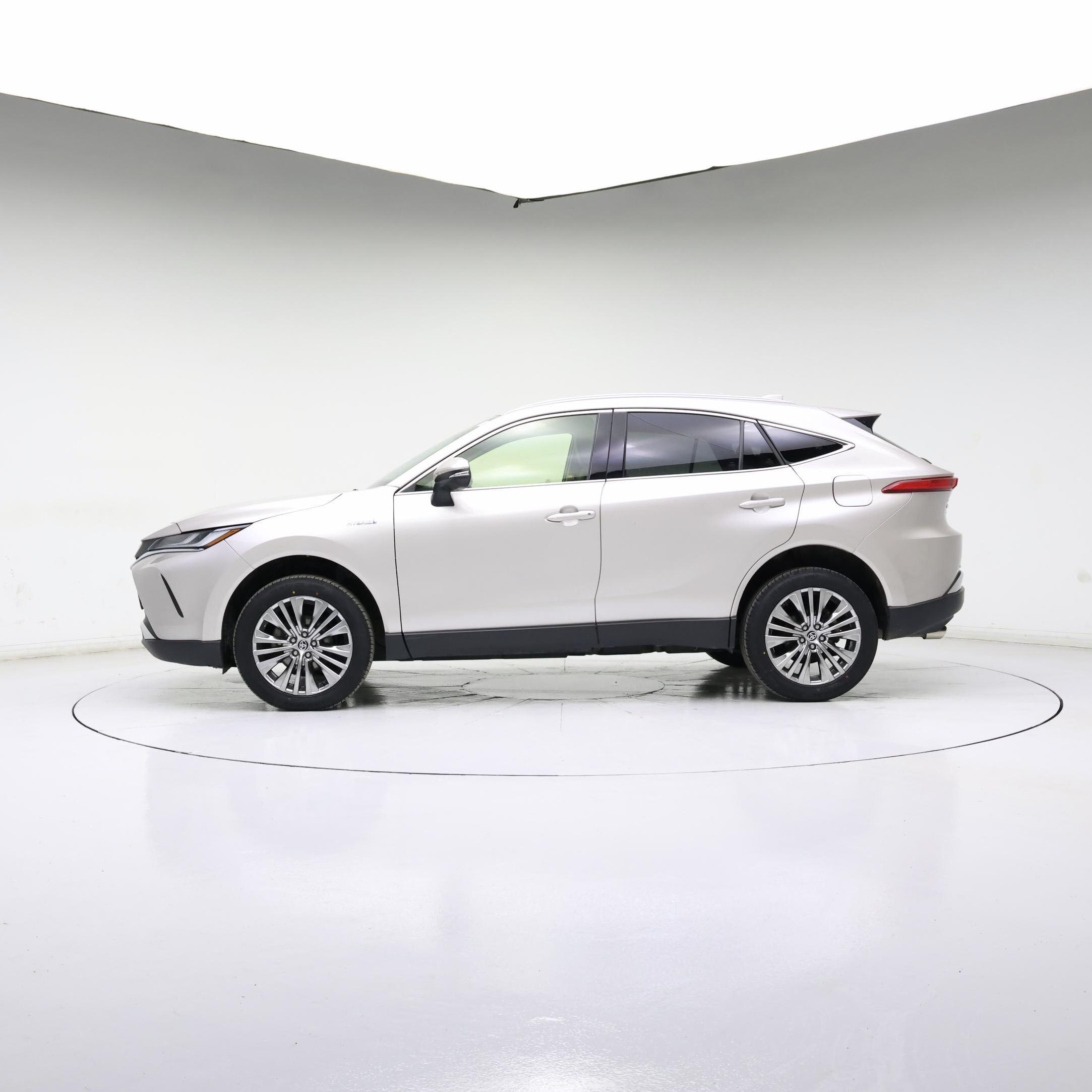 Thumbnail: 2021 Toyota Venza - 3