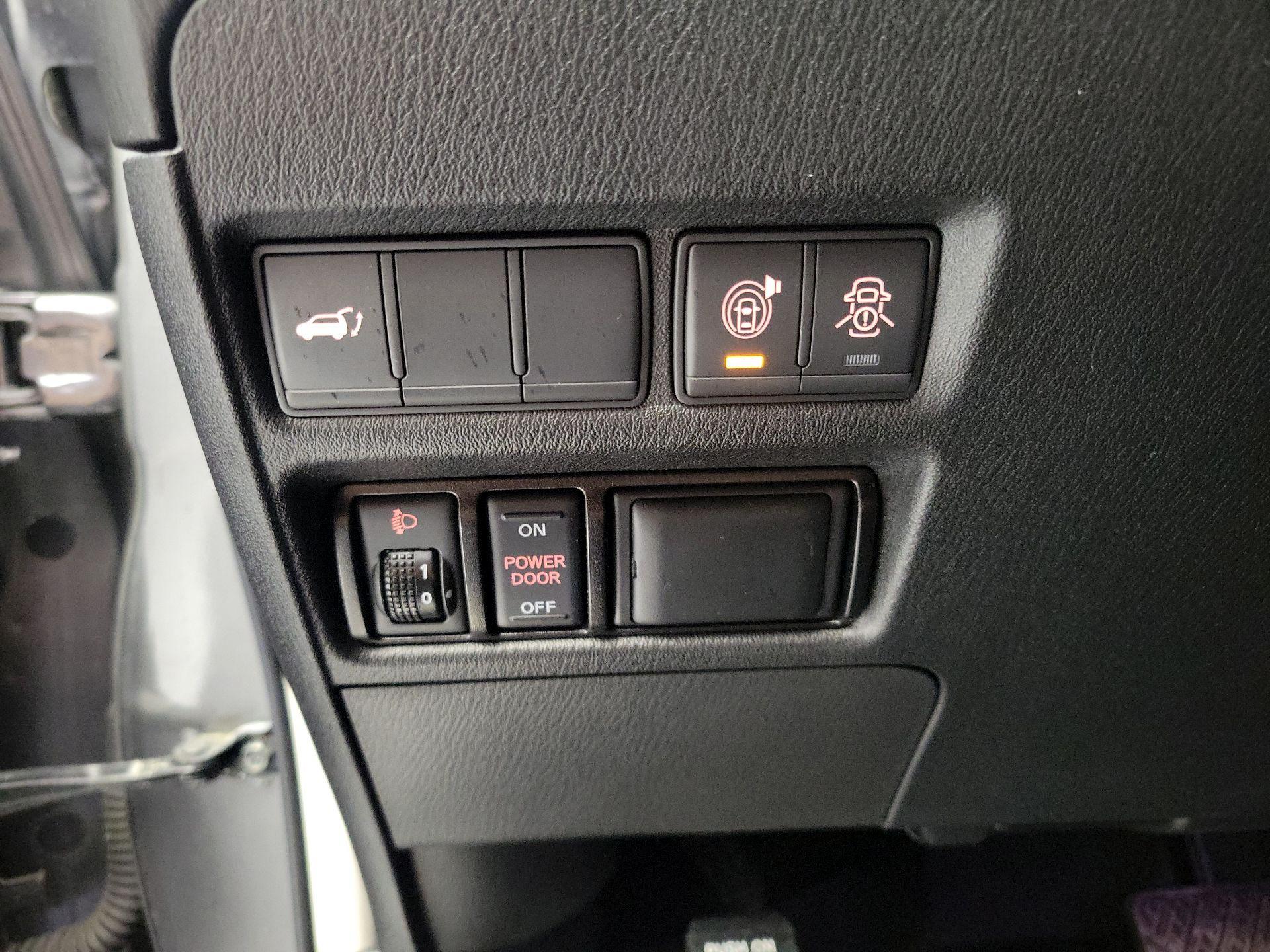 Thumbnail: 2019 Nissan Armada - 13