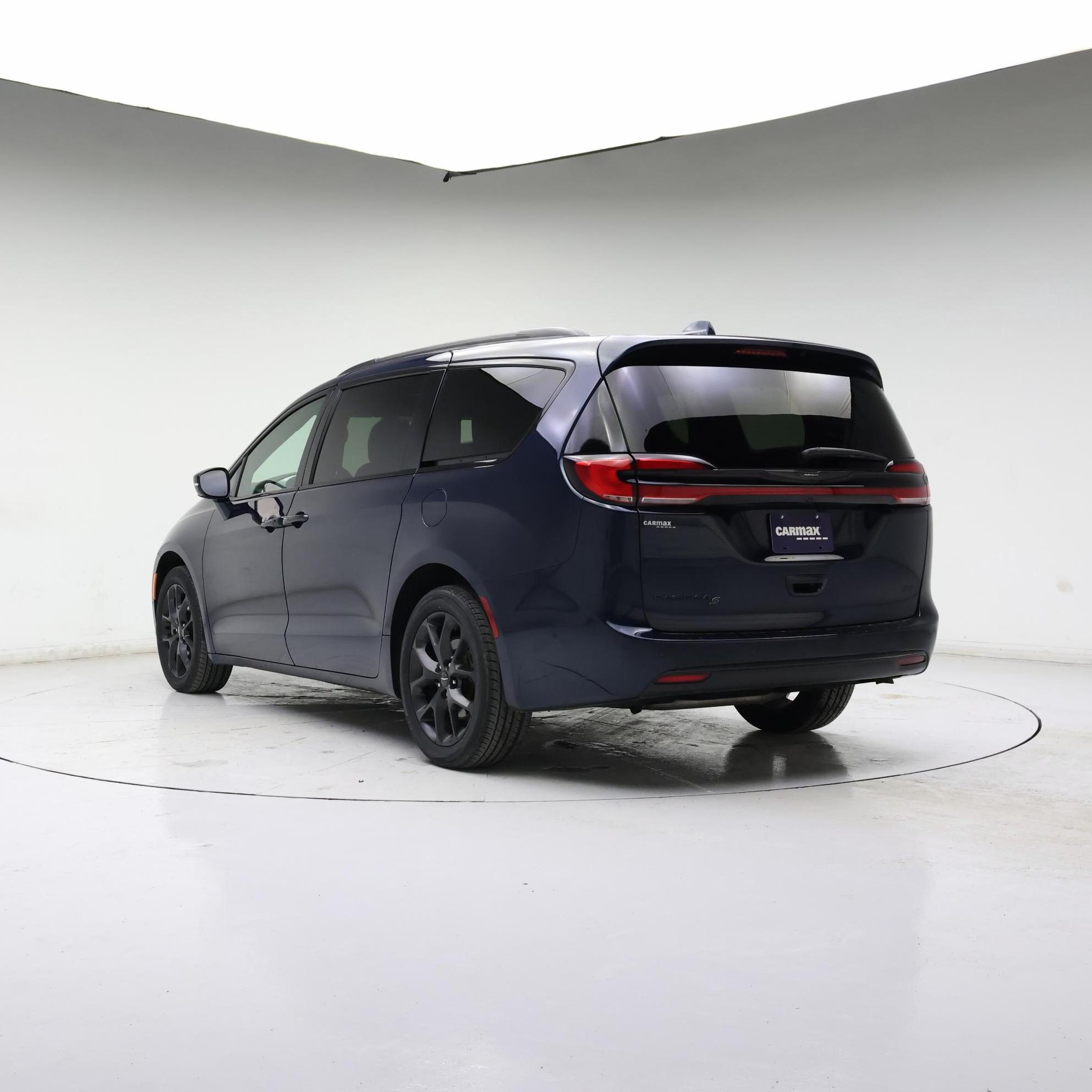 Thumbnail: 2022 Chrysler Pacifica - 2