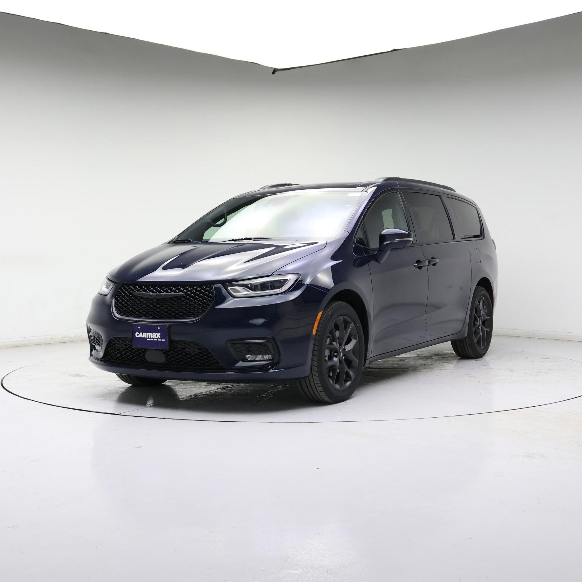Thumbnail: 2022 Chrysler Pacifica - 4