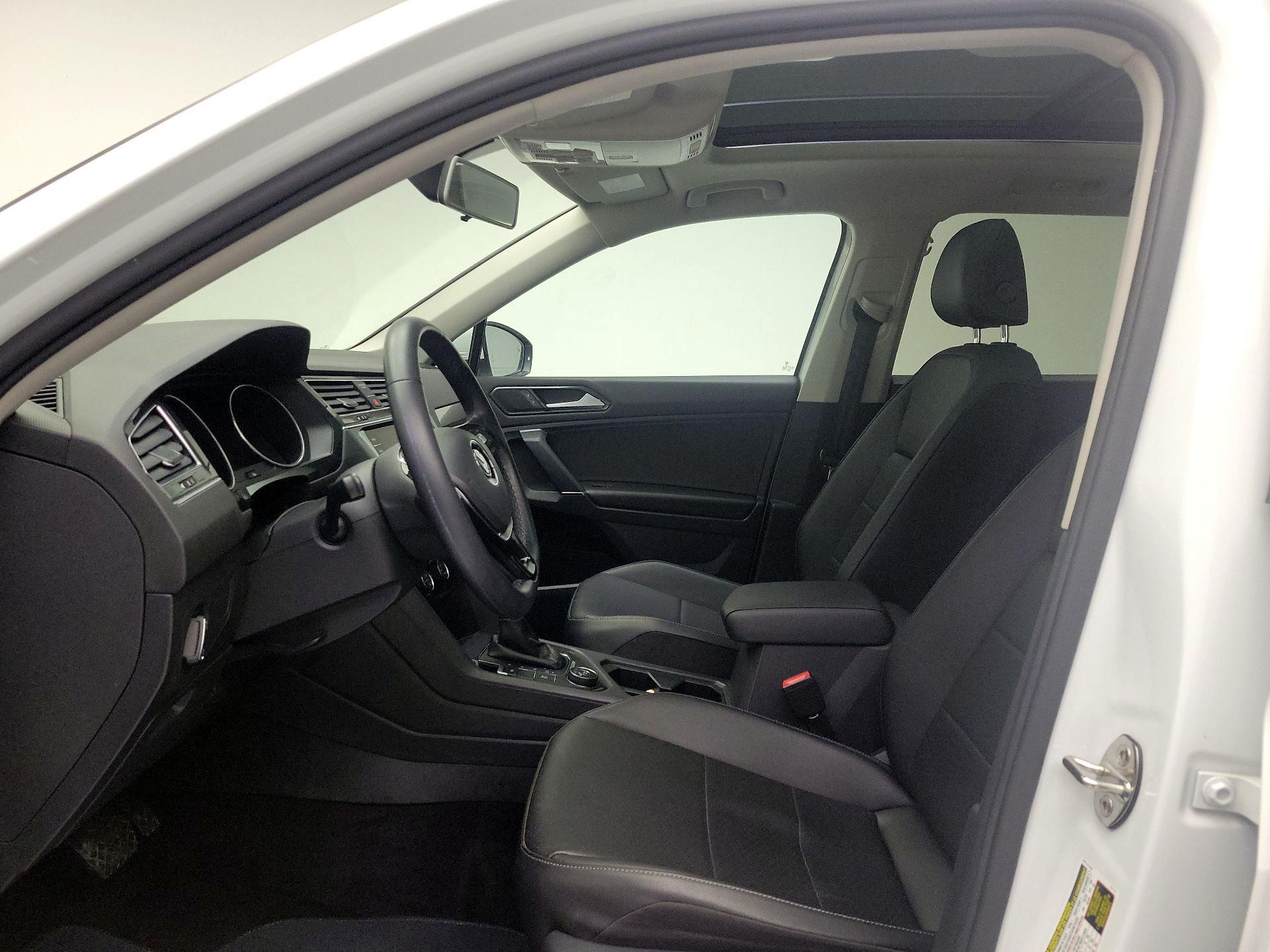 Thumbnail: 2018 Volkswagen Tiguan - 19