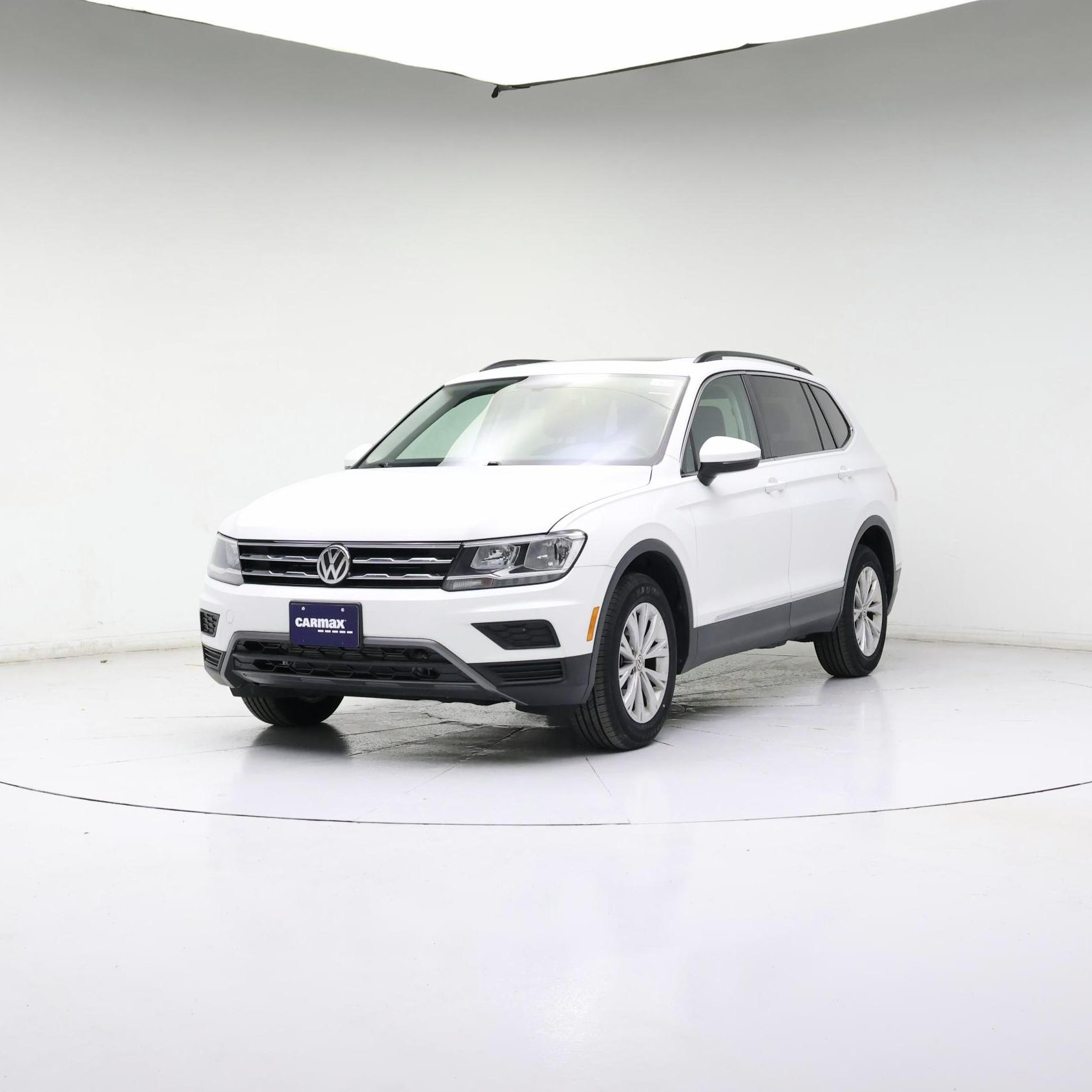 Thumbnail: 2018 Volkswagen Tiguan - 4