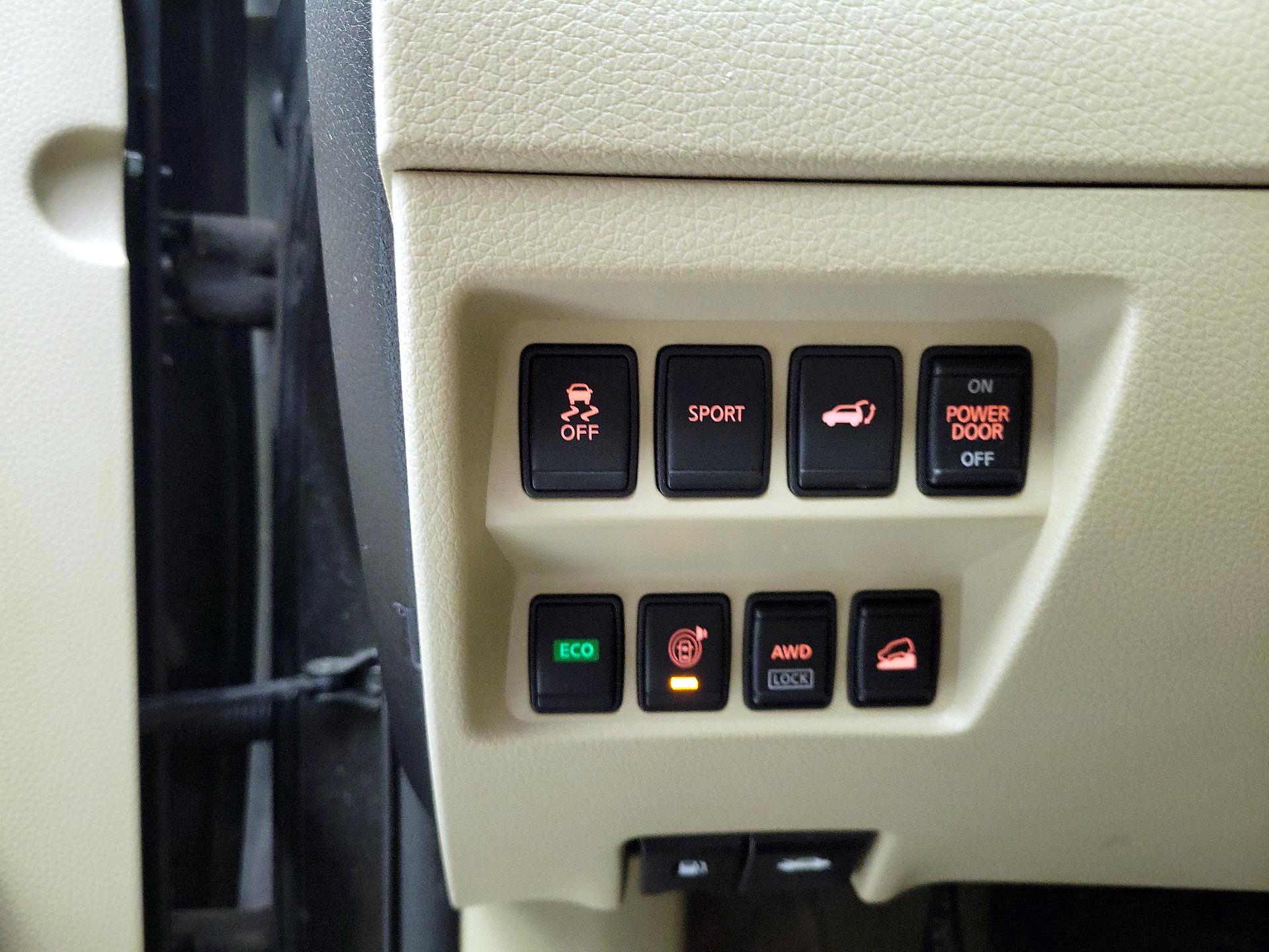 Thumbnail: 2015 Nissan Rogue - 13