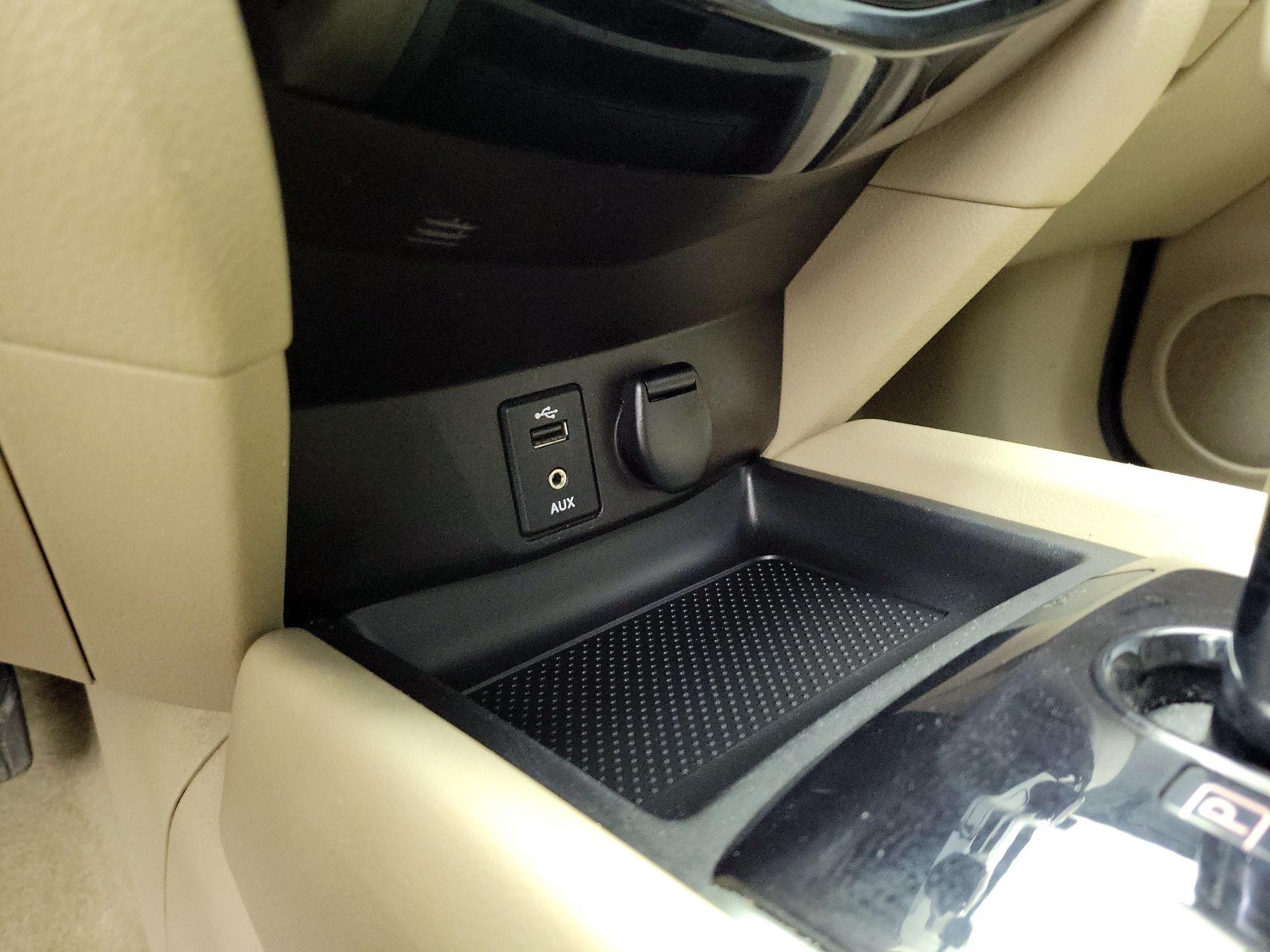 Thumbnail: 2015 Nissan Rogue - 19