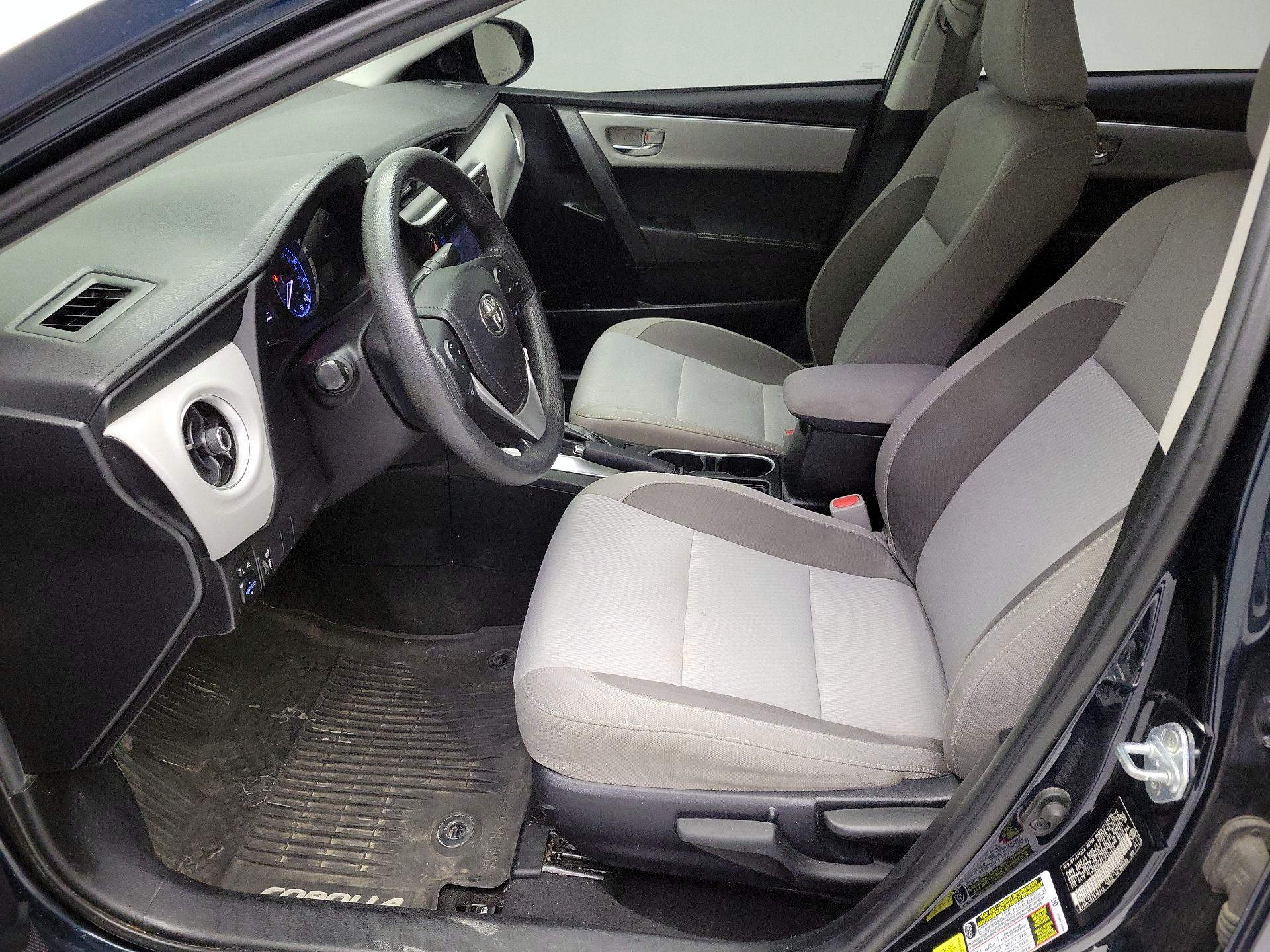 Thumbnail: 2018 Toyota Corolla - 11