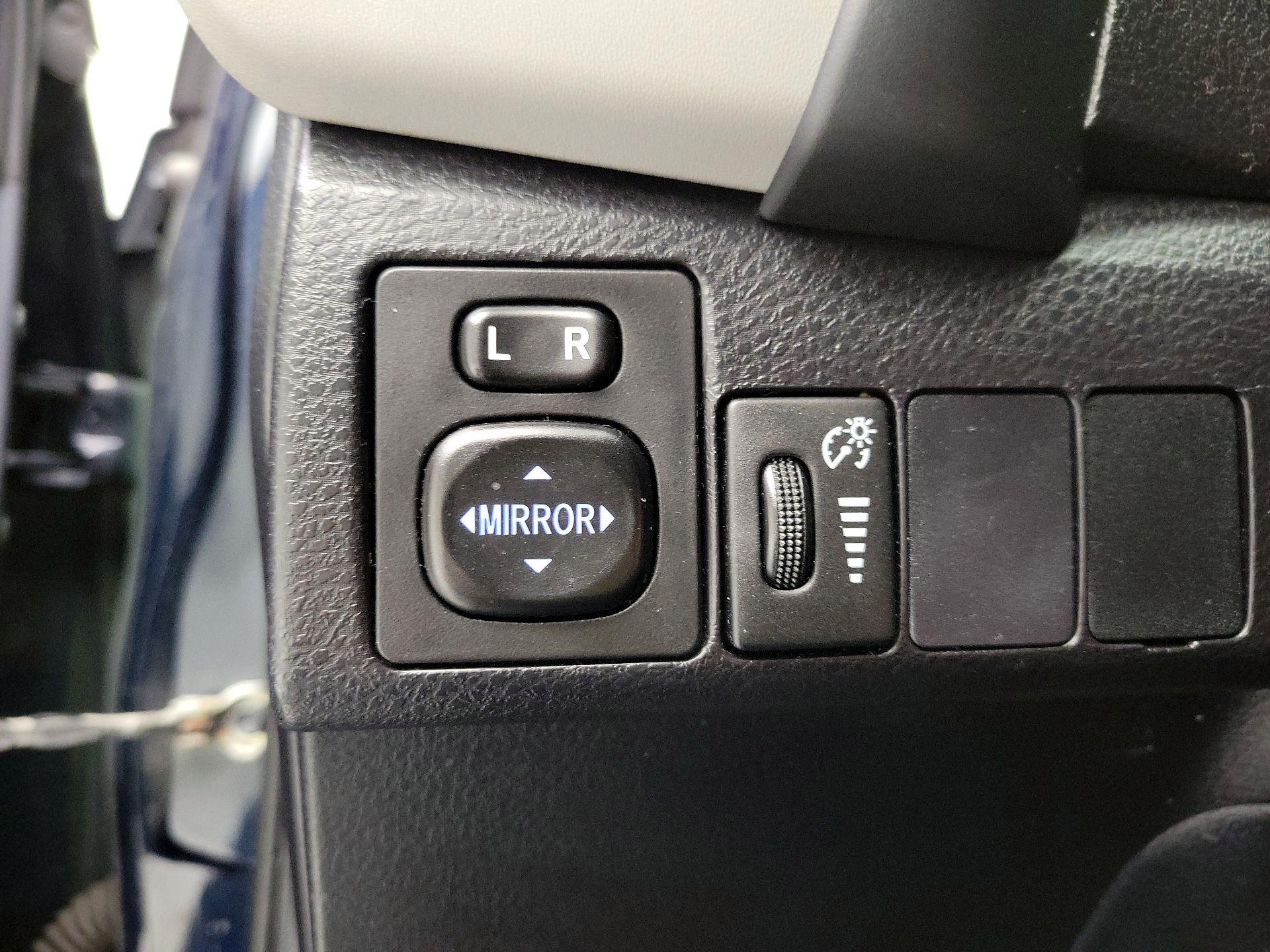 Thumbnail: 2018 Toyota Corolla - 13