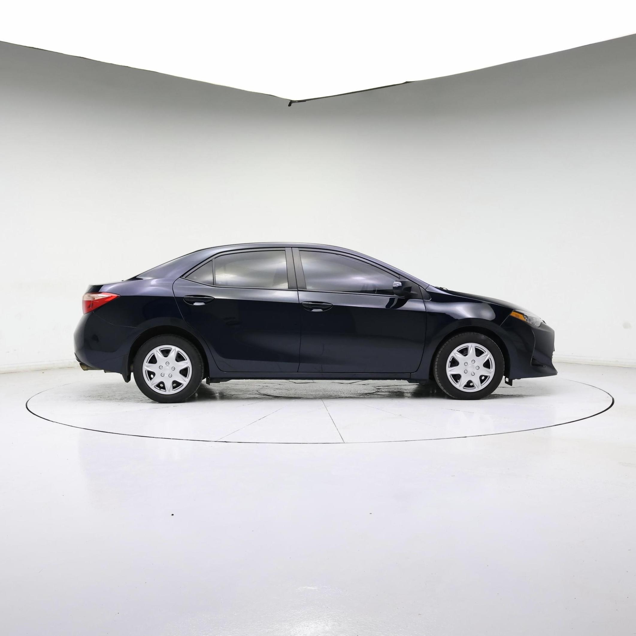 Thumbnail: 2018 Toyota Corolla - 7