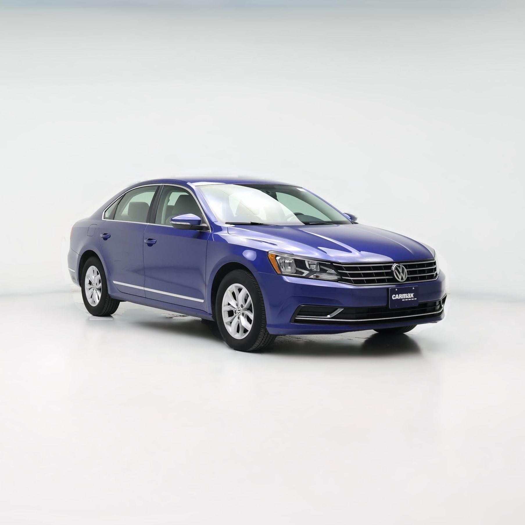 Thumbnail: 2016 Volkswagen Passat - 1