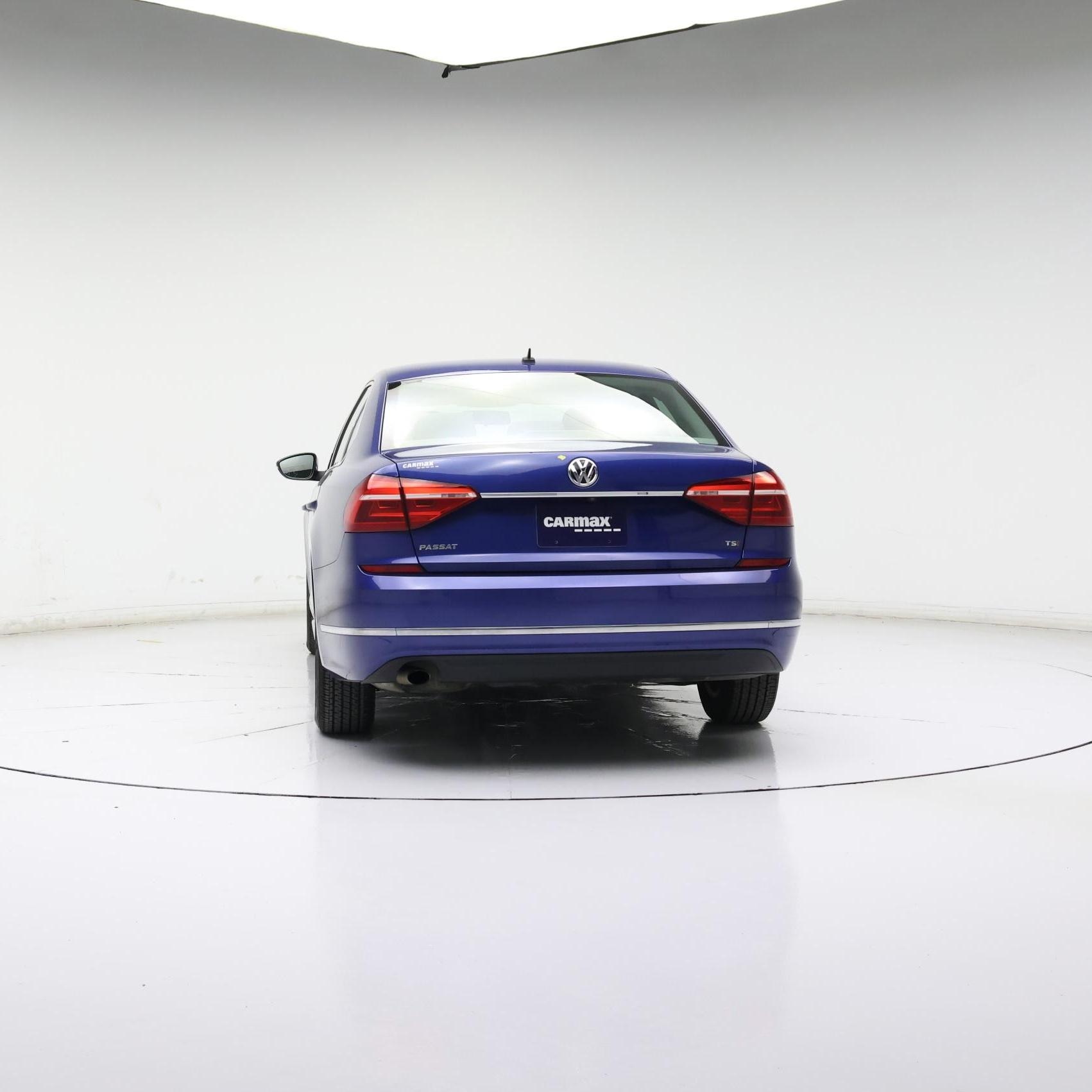 Thumbnail: 2016 Volkswagen Passat - 6