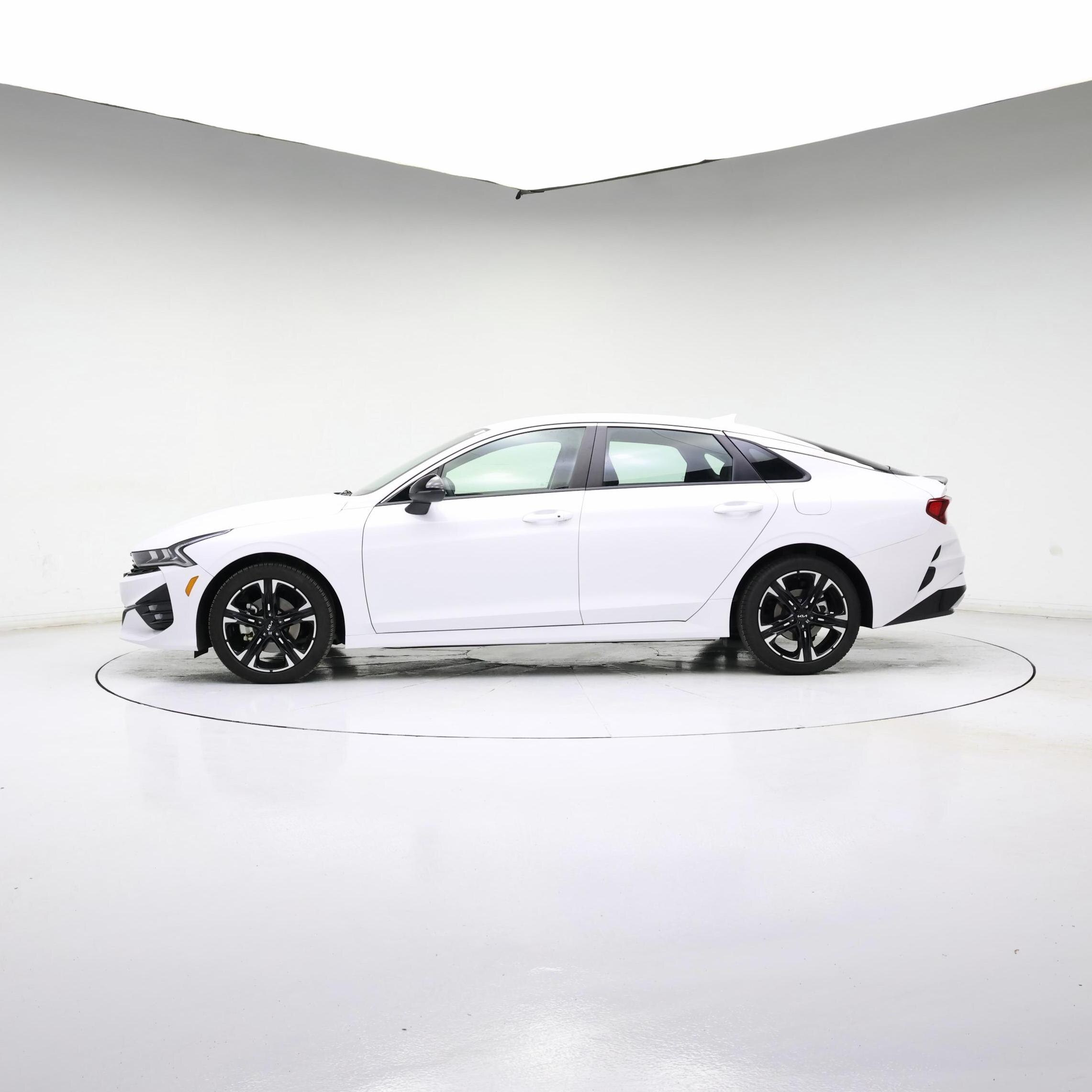 Thumbnail: 2024 Kia K5 - 3