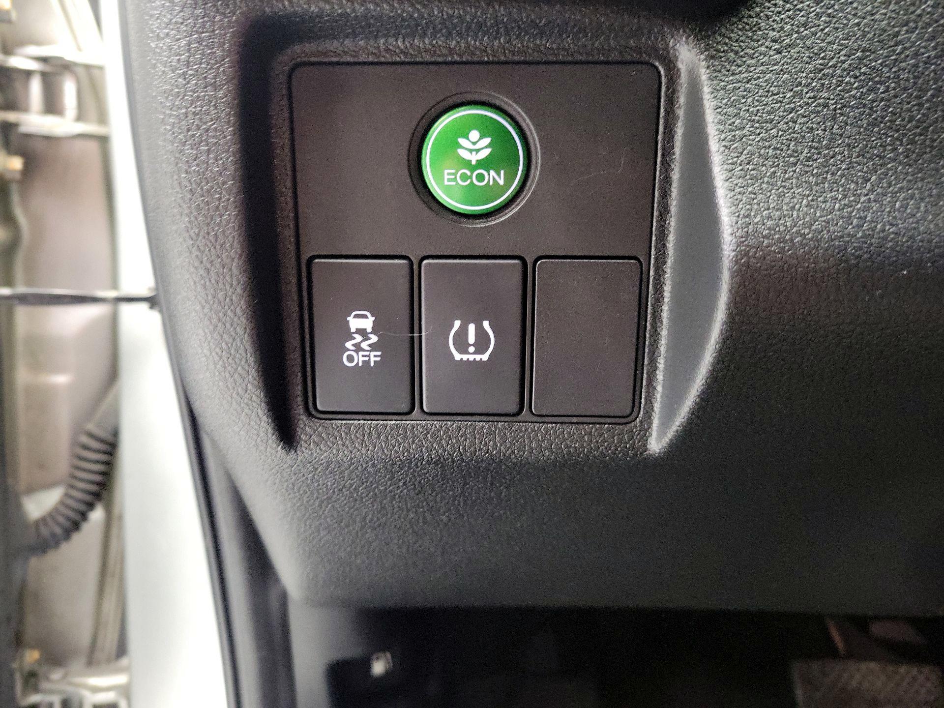 Thumbnail: 2016 Honda HR-V - 13