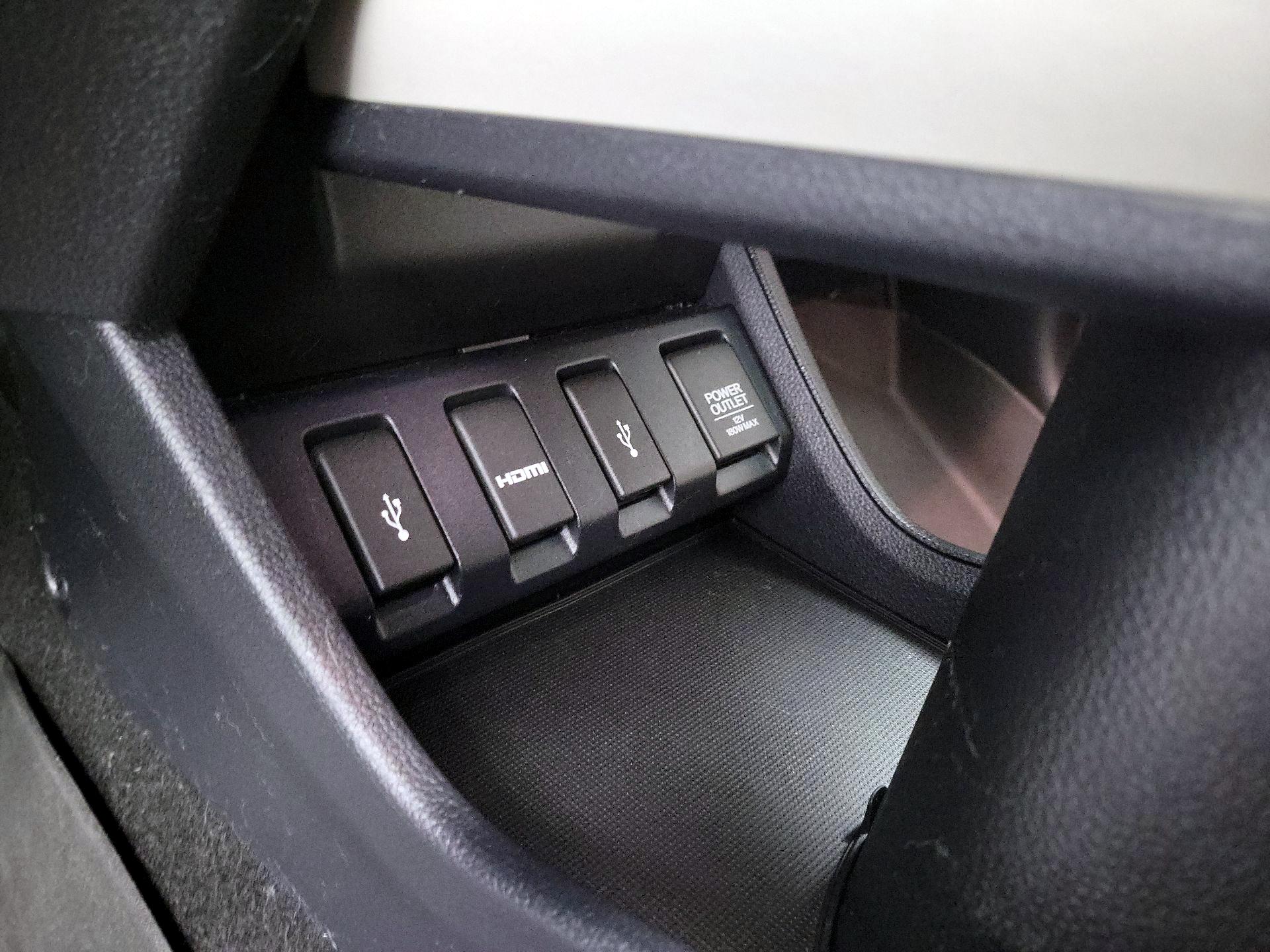 Thumbnail: 2016 Honda HR-V - 18