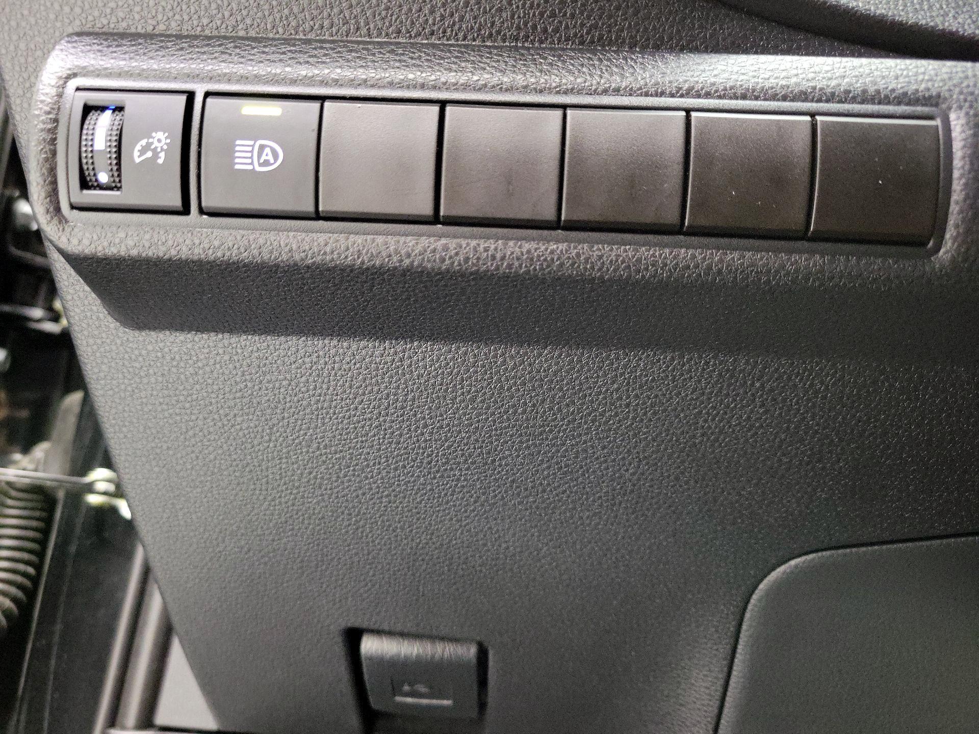 Thumbnail: 2022 Toyota Corolla - 13