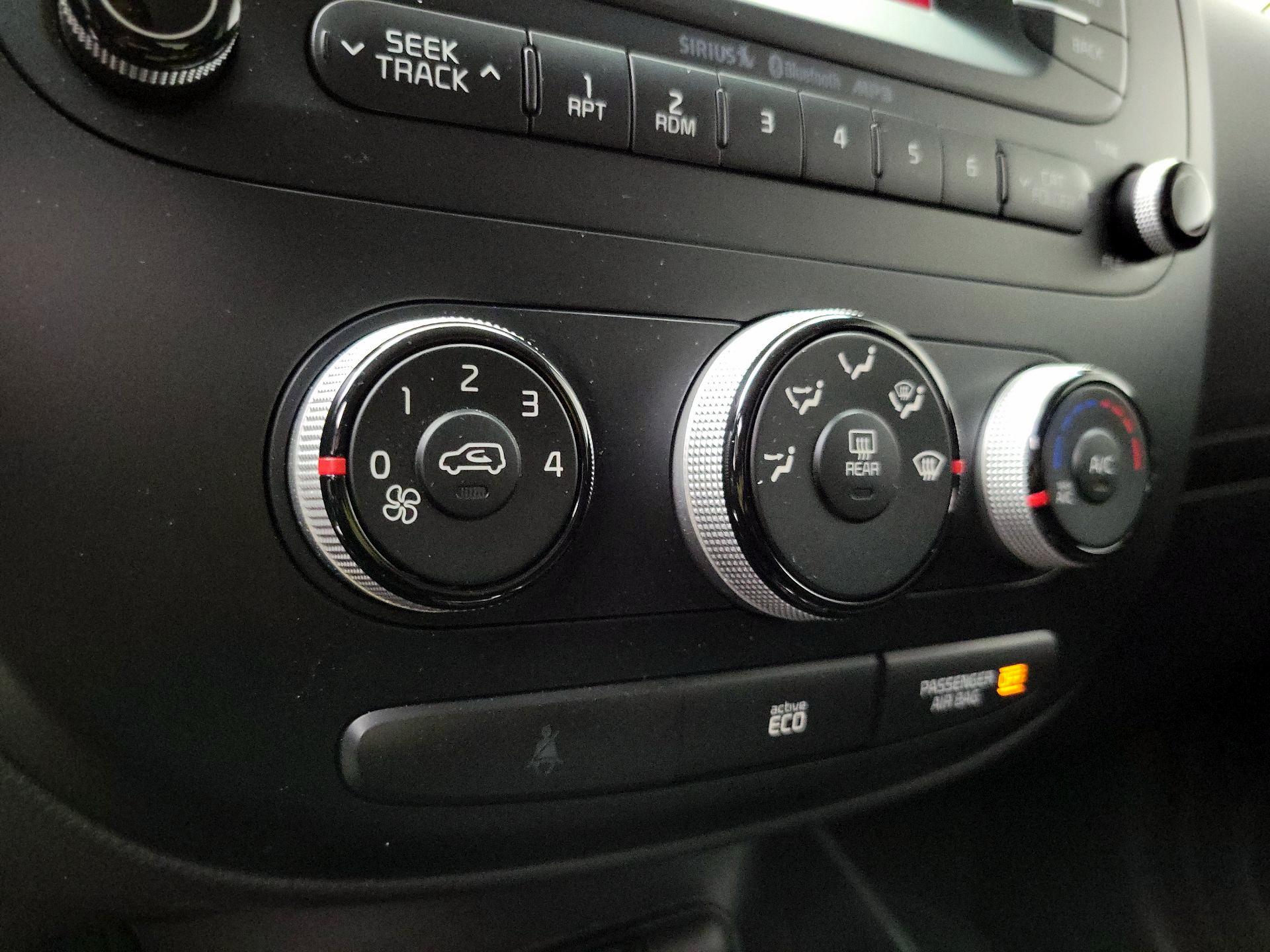 Thumbnail: 2016 Kia Soul - 15